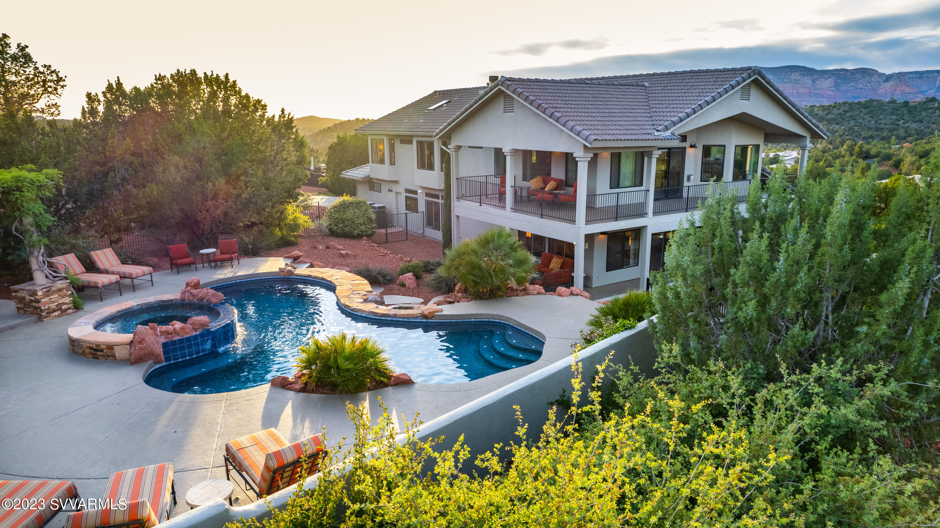 Las Lomas 1 - 2 - Residential