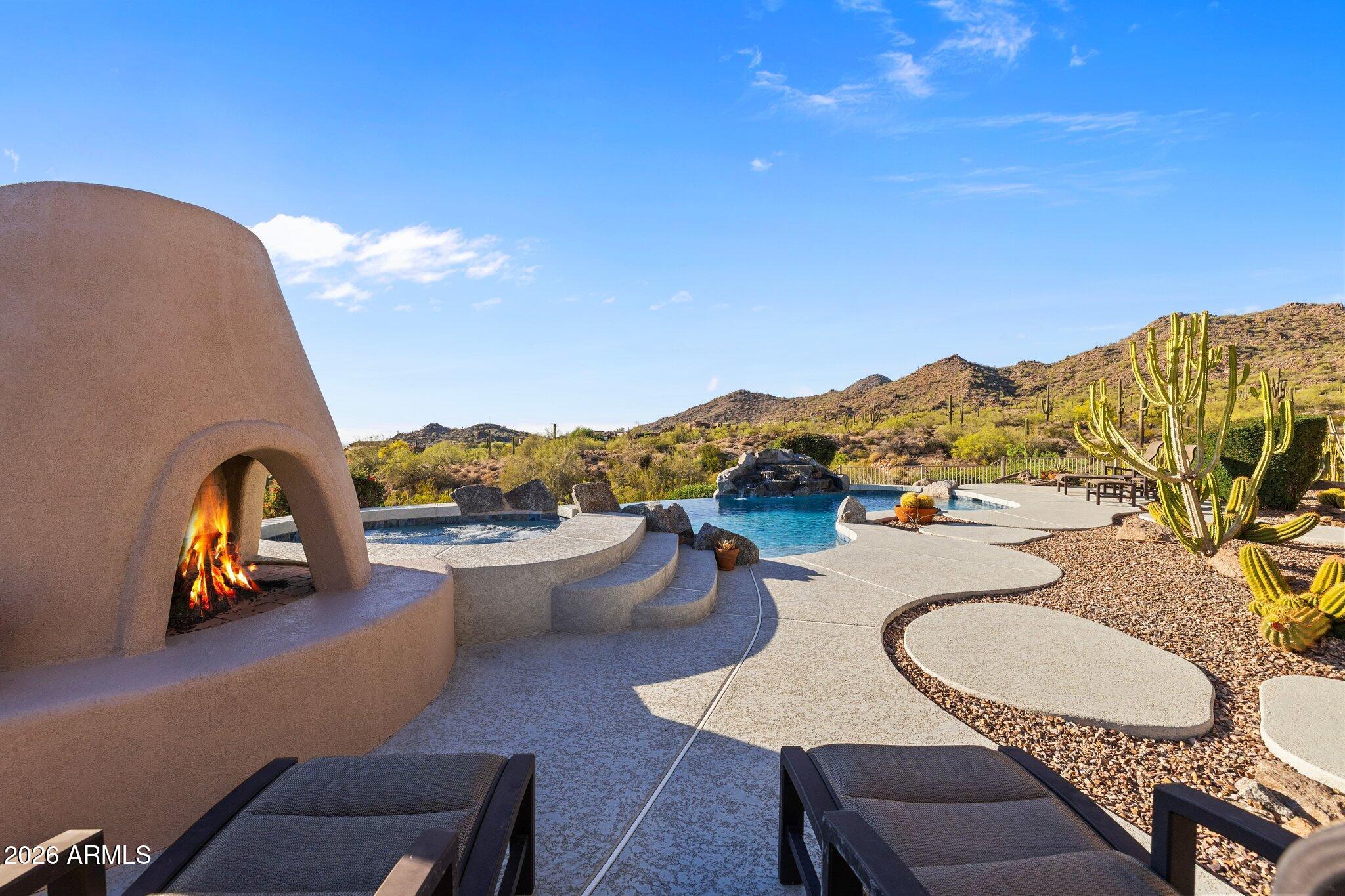 DIAMOND POINT AT LAS SENDAS MOUNTAIN - Residential