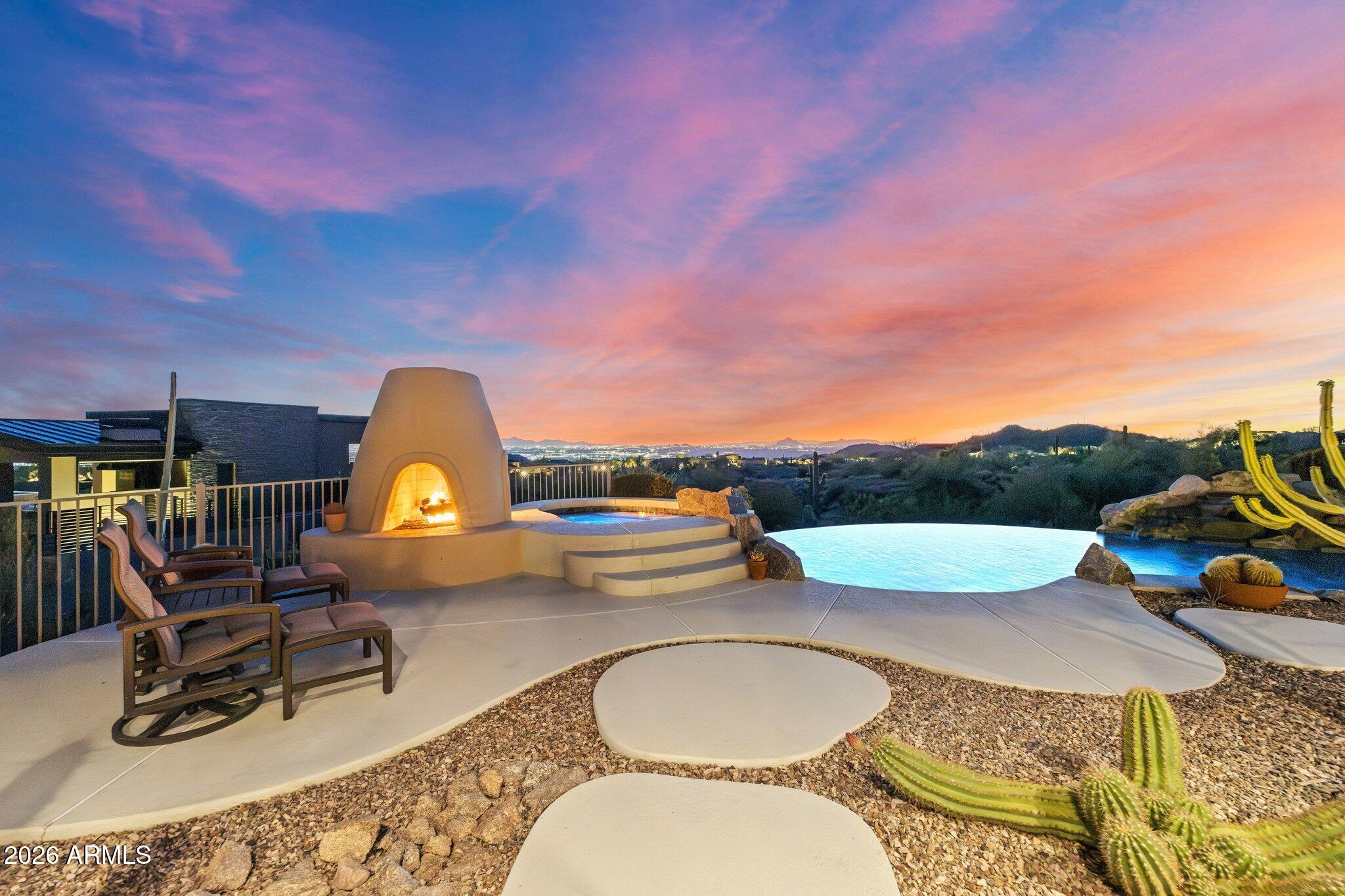 DIAMOND POINT AT LAS SENDAS MOUNTAIN - Residential