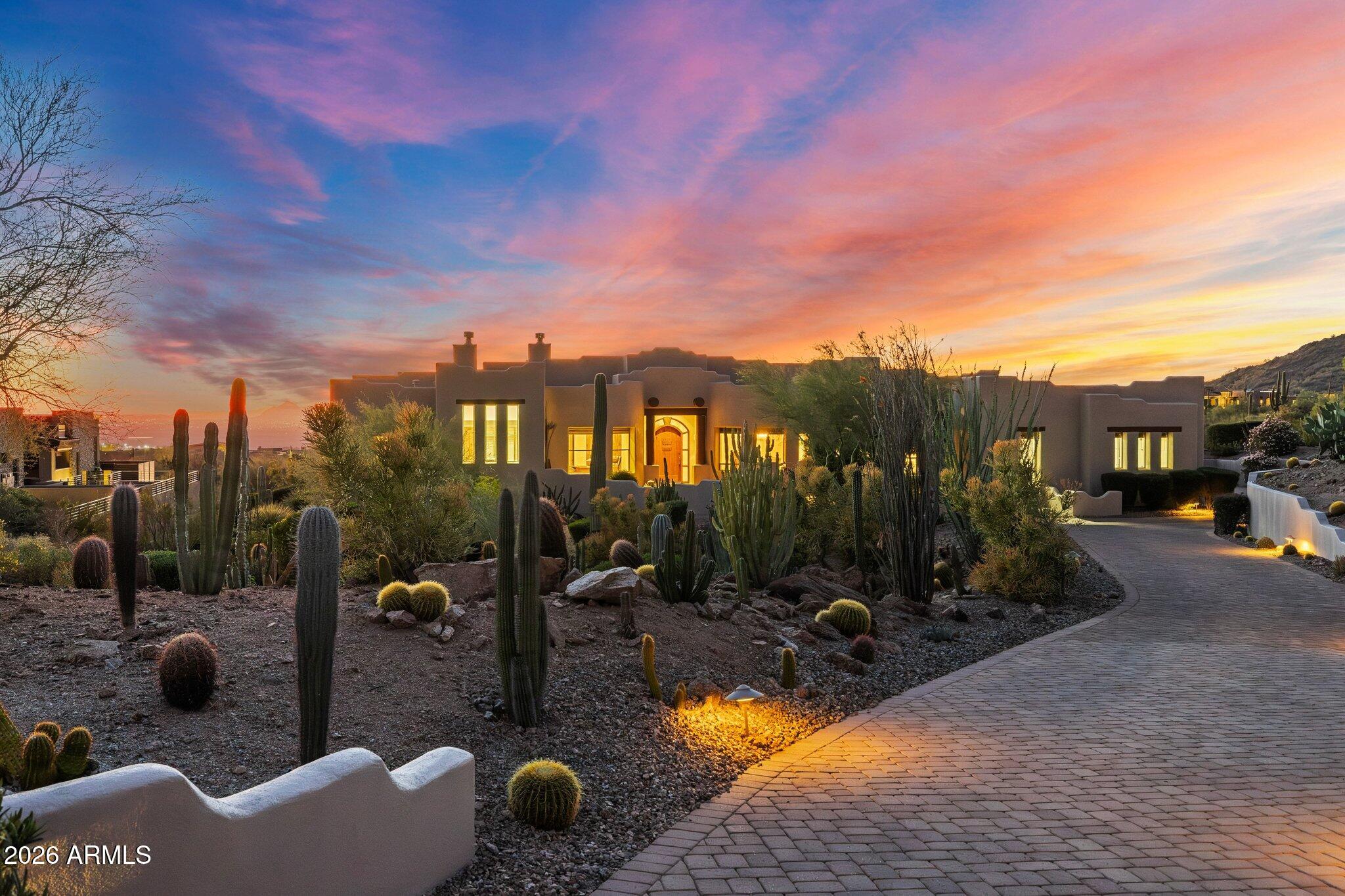 DIAMOND POINT AT LAS SENDAS MOUNTAIN - Residential
