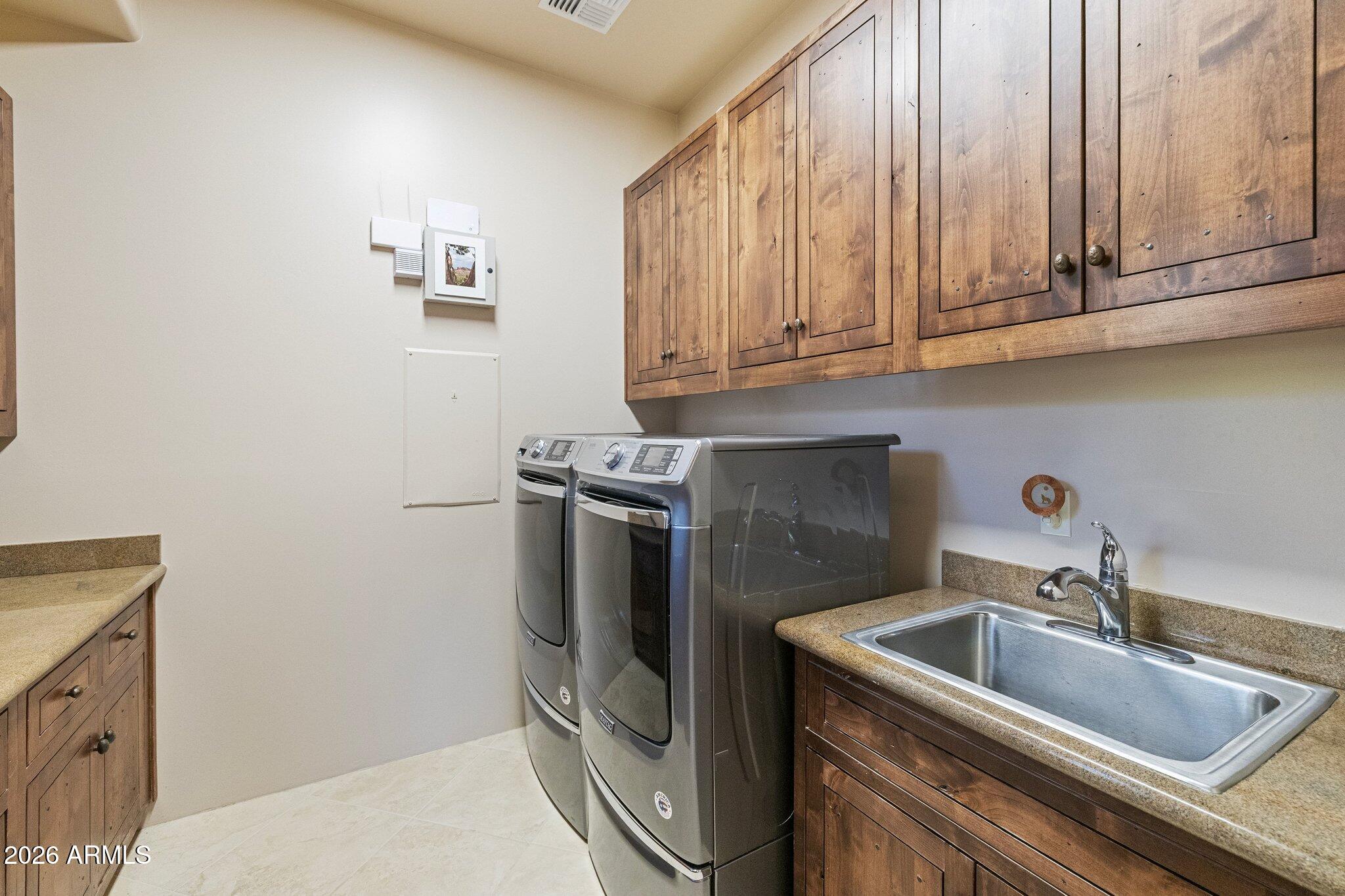 DIAMOND POINT AT LAS SENDAS MOUNTAIN - Residential