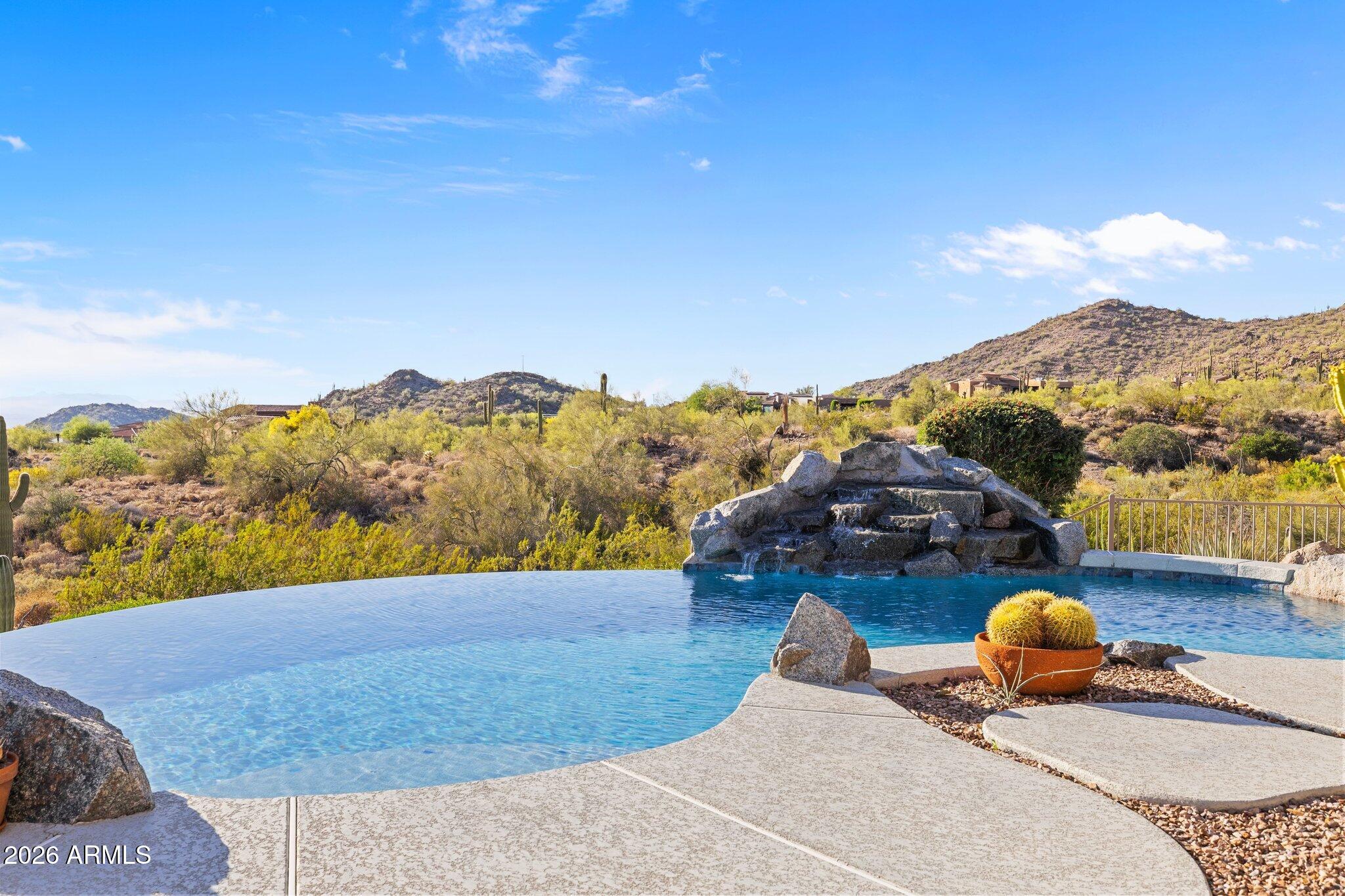 DIAMOND POINT AT LAS SENDAS MOUNTAIN - Residential