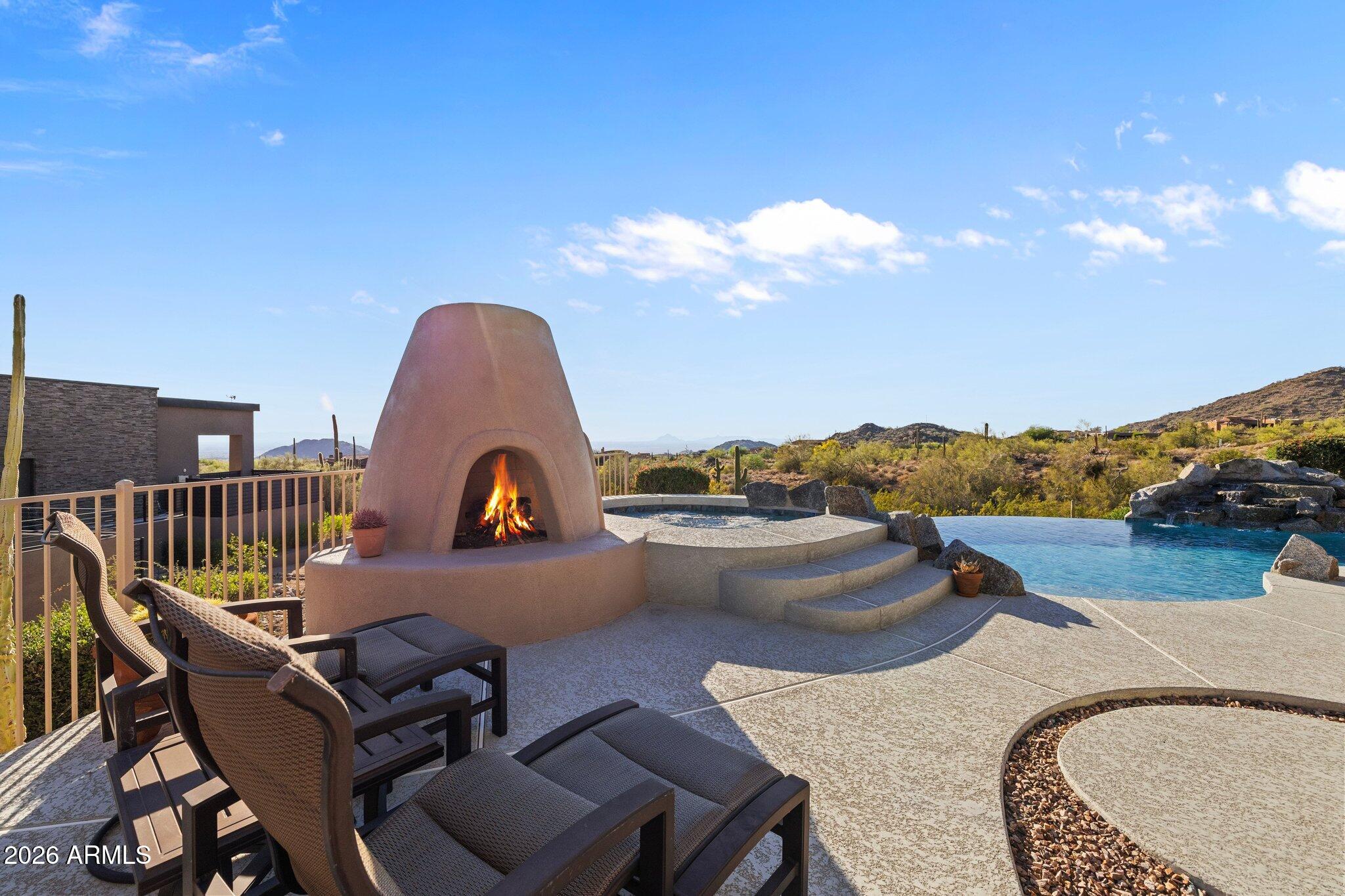 DIAMOND POINT AT LAS SENDAS MOUNTAIN - Residential