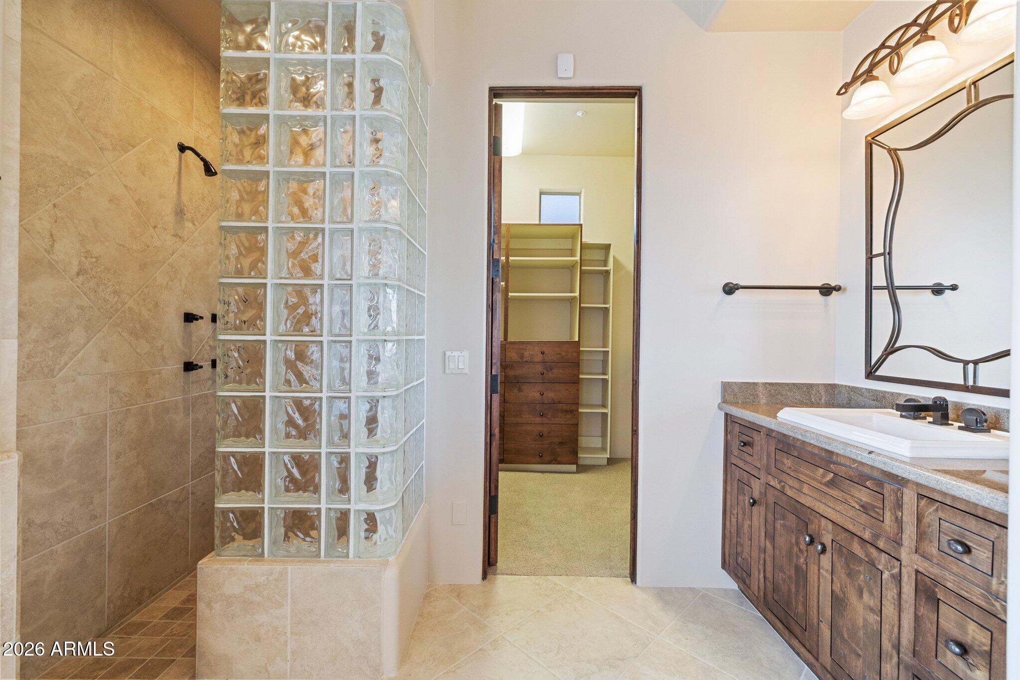 DIAMOND POINT AT LAS SENDAS MOUNTAIN - Residential