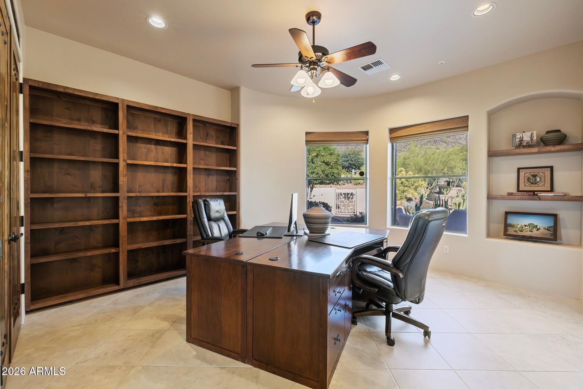 DIAMOND POINT AT LAS SENDAS MOUNTAIN - Residential
