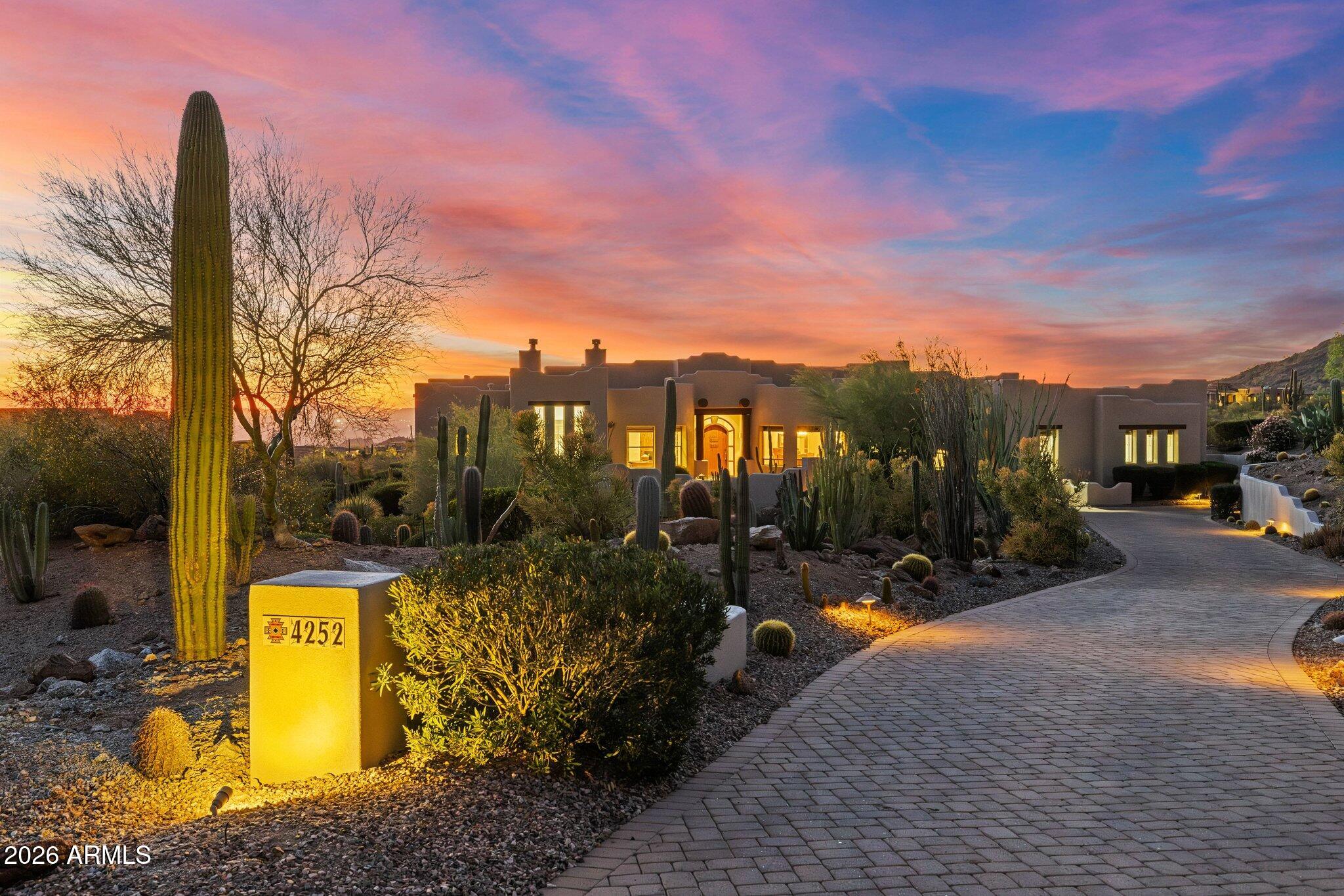 DIAMOND POINT AT LAS SENDAS MOUNTAIN - Residential