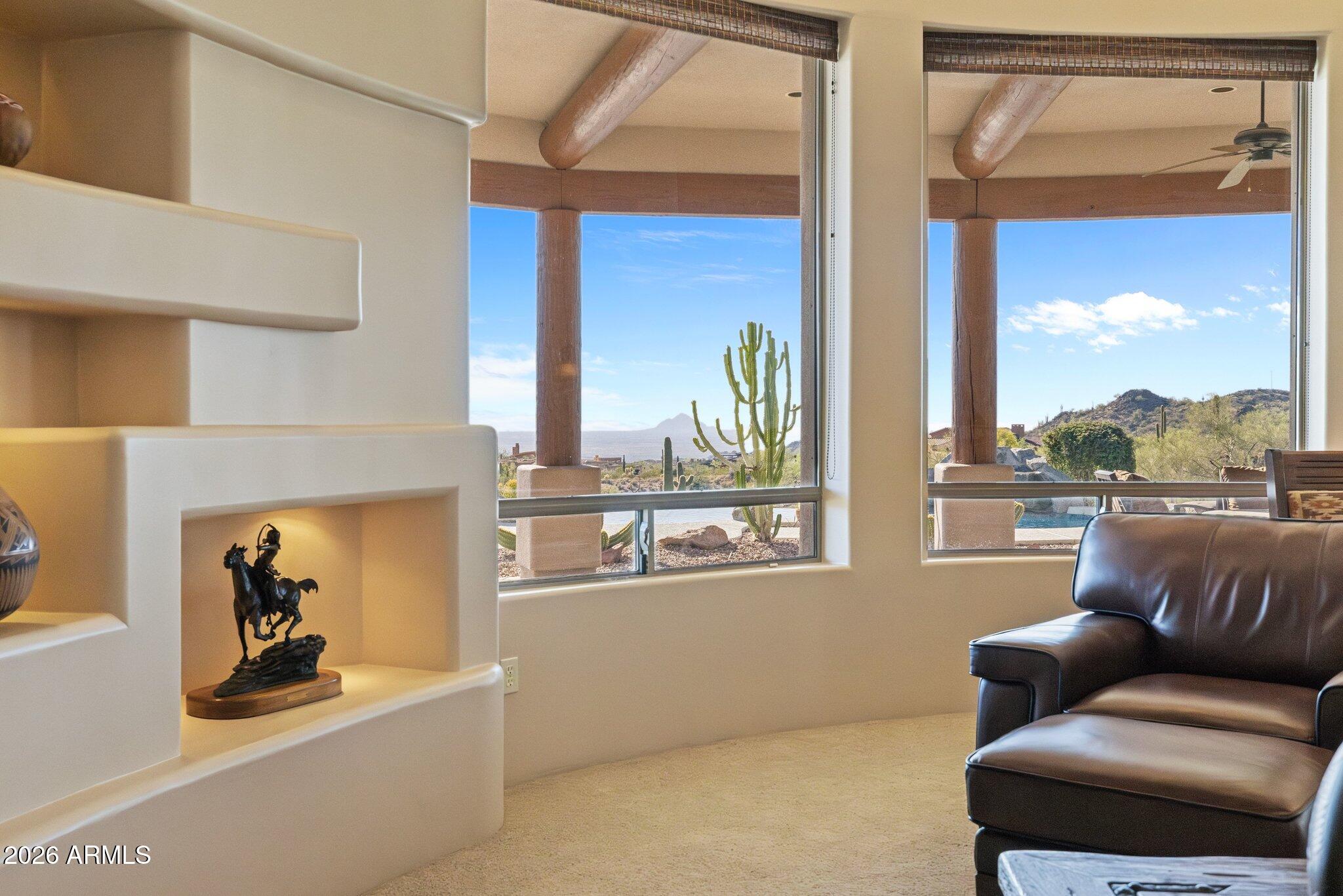 DIAMOND POINT AT LAS SENDAS MOUNTAIN - Residential