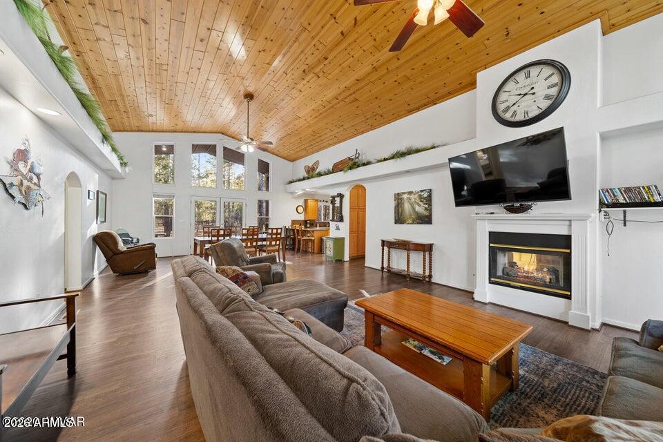 Lakeside Un-Sub - Residential