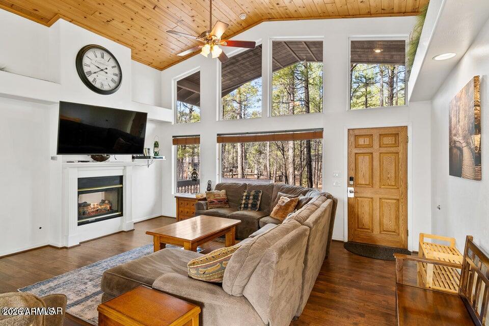 Lakeside Un-Sub - Residential