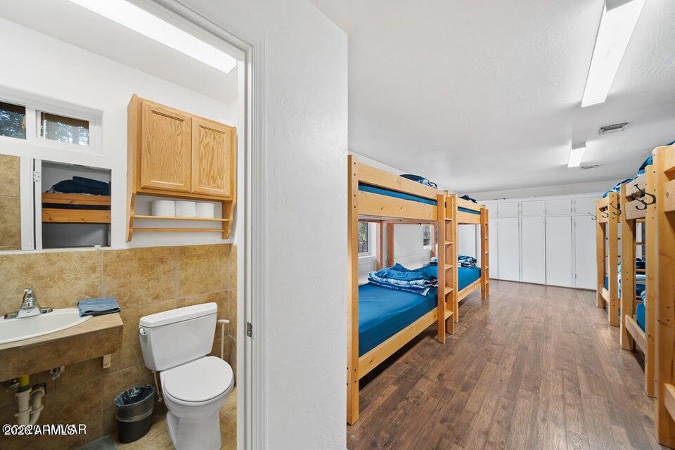 Lakeside Un-Sub - Residential