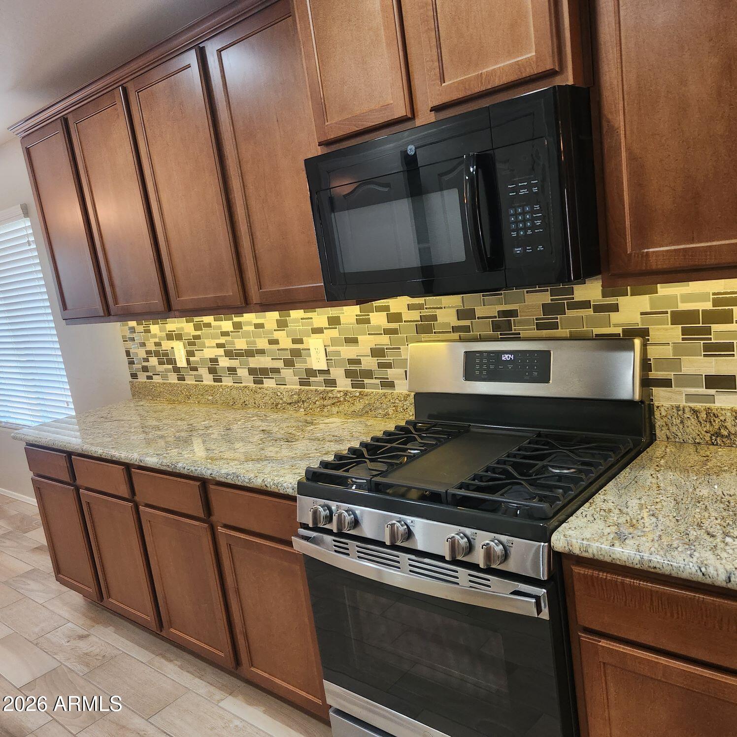 LAS BRISAS PHASE 2C.3 - Residential Lease