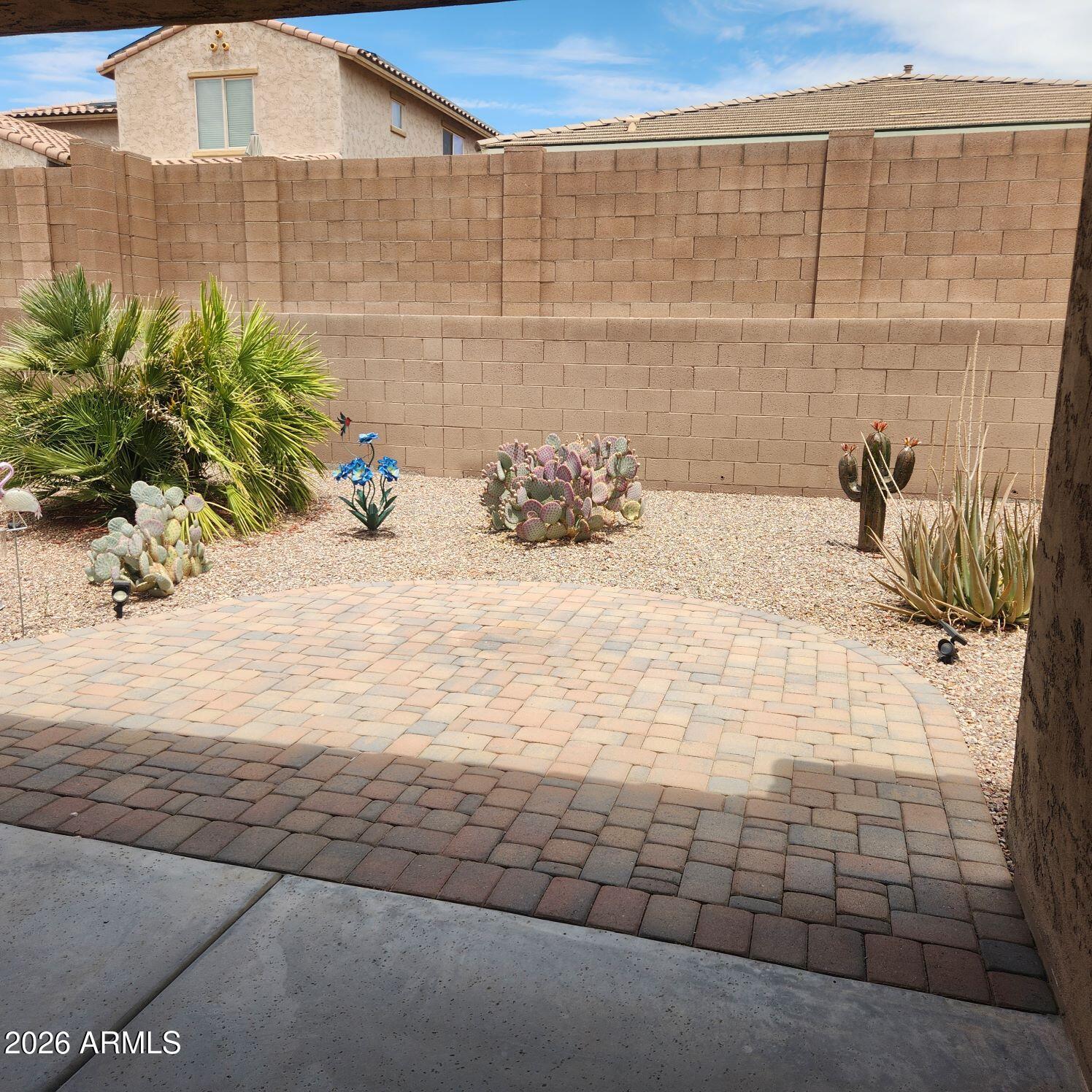 LAS BRISAS PHASE 2C.3 - Residential Lease