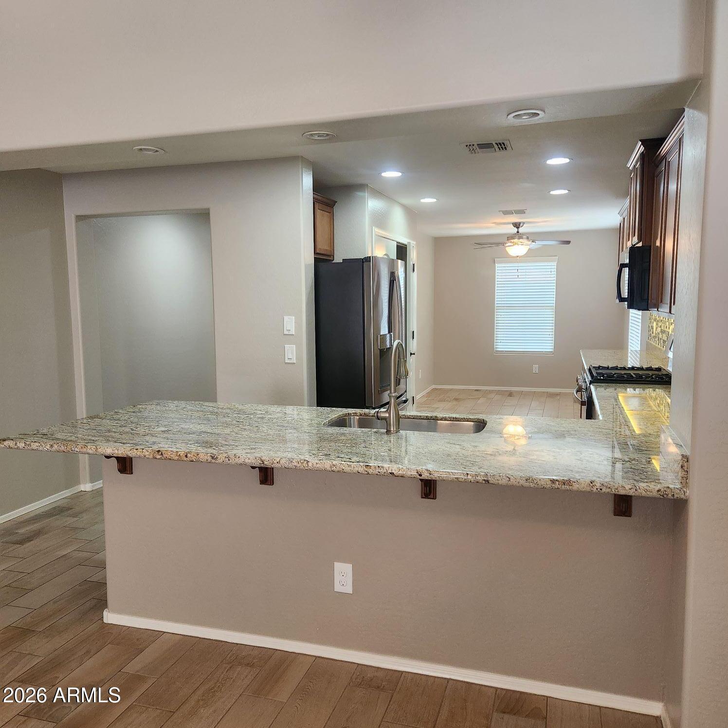 LAS BRISAS PHASE 2C.3 - Residential Lease
