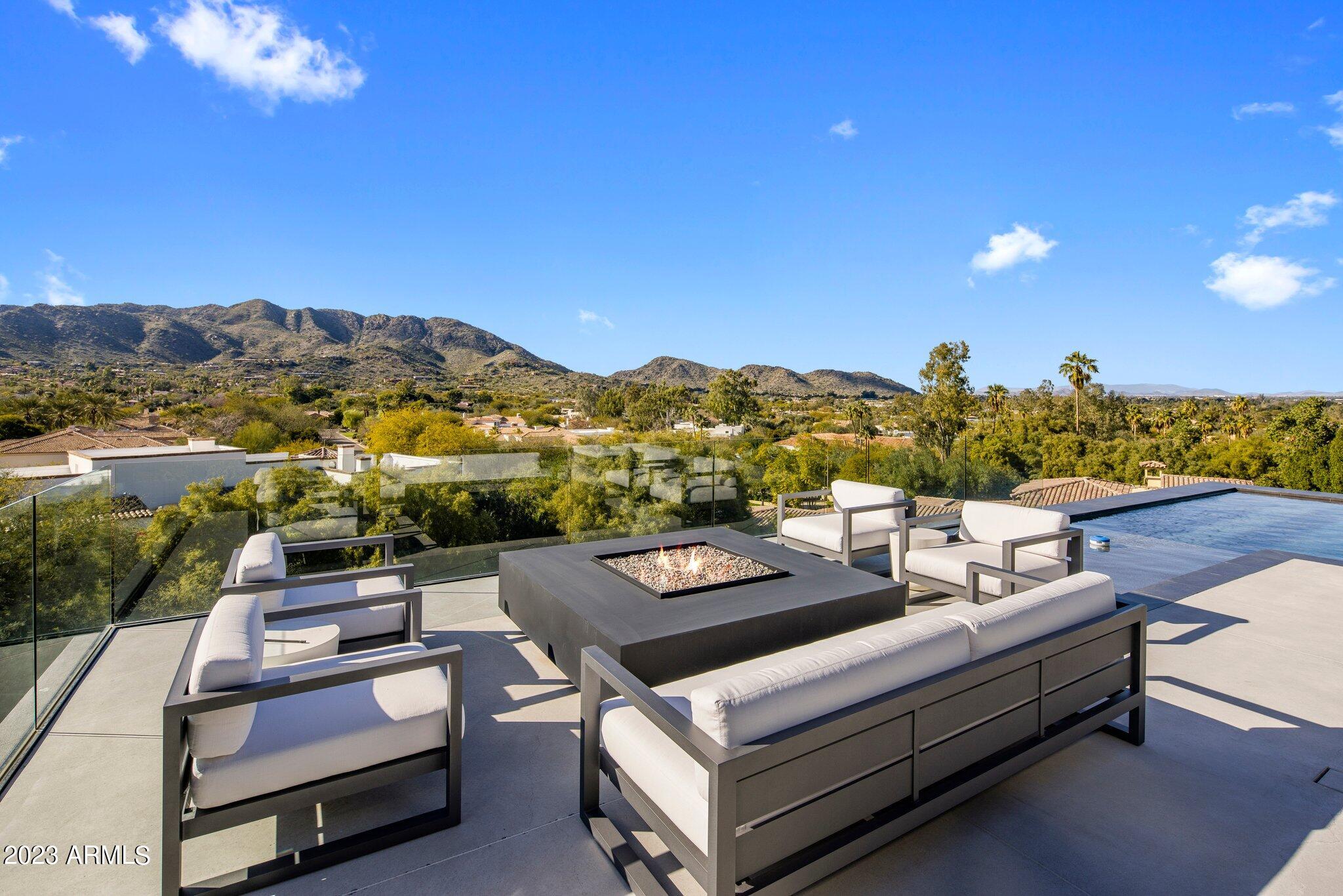 VISTA RICA - Residential