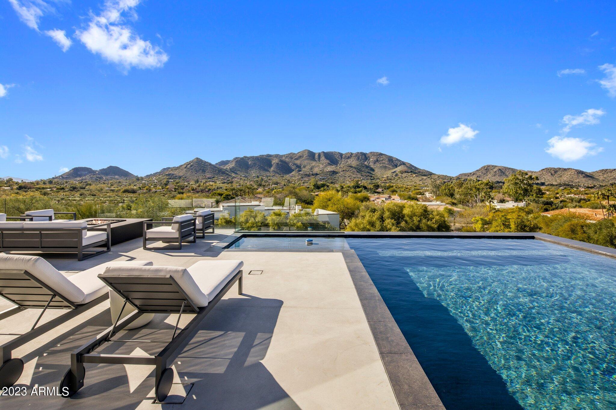 VISTA RICA - Residential