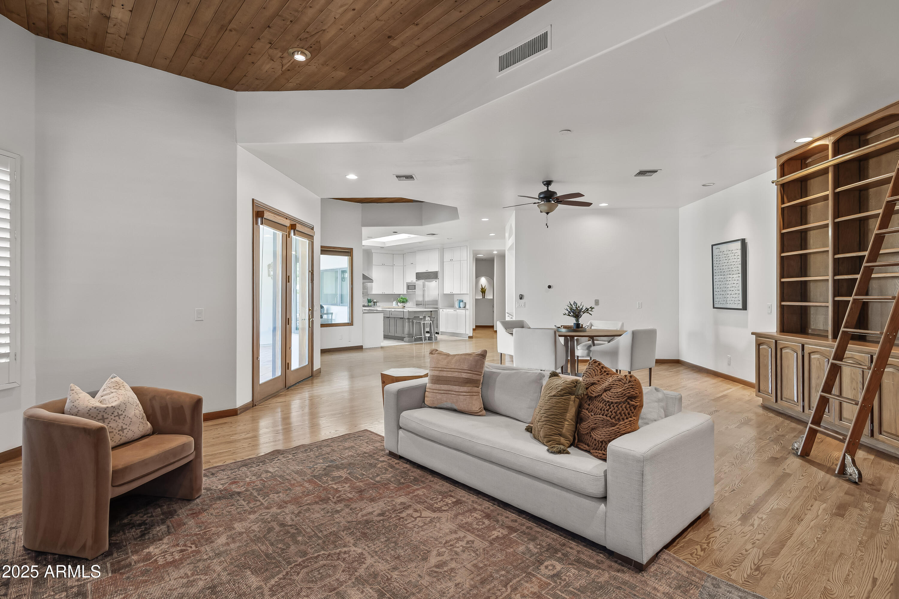 CAMELBACK COUNTRY ESTATES 6 - Residential