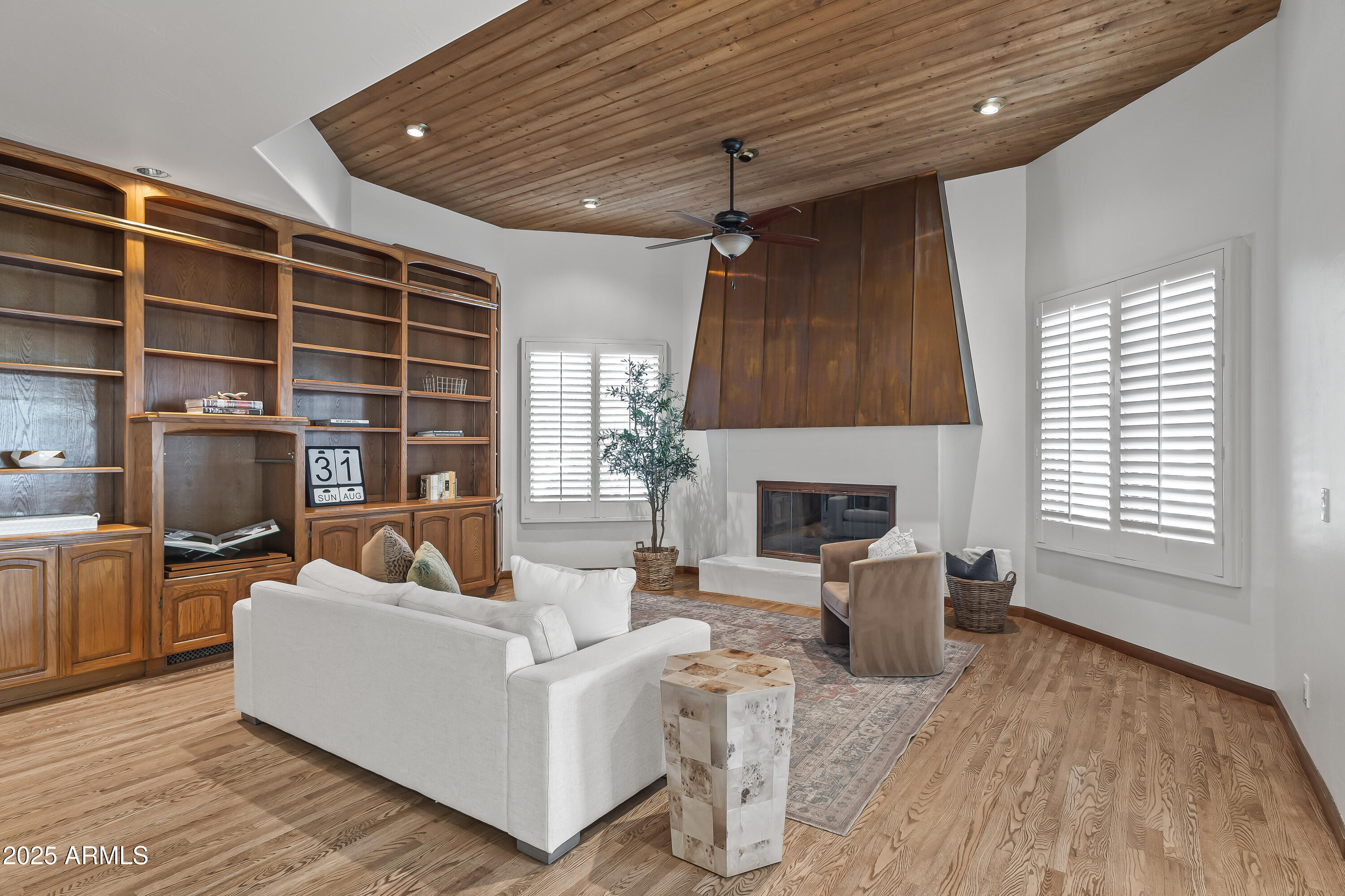 CAMELBACK COUNTRY ESTATES 6 - Residential