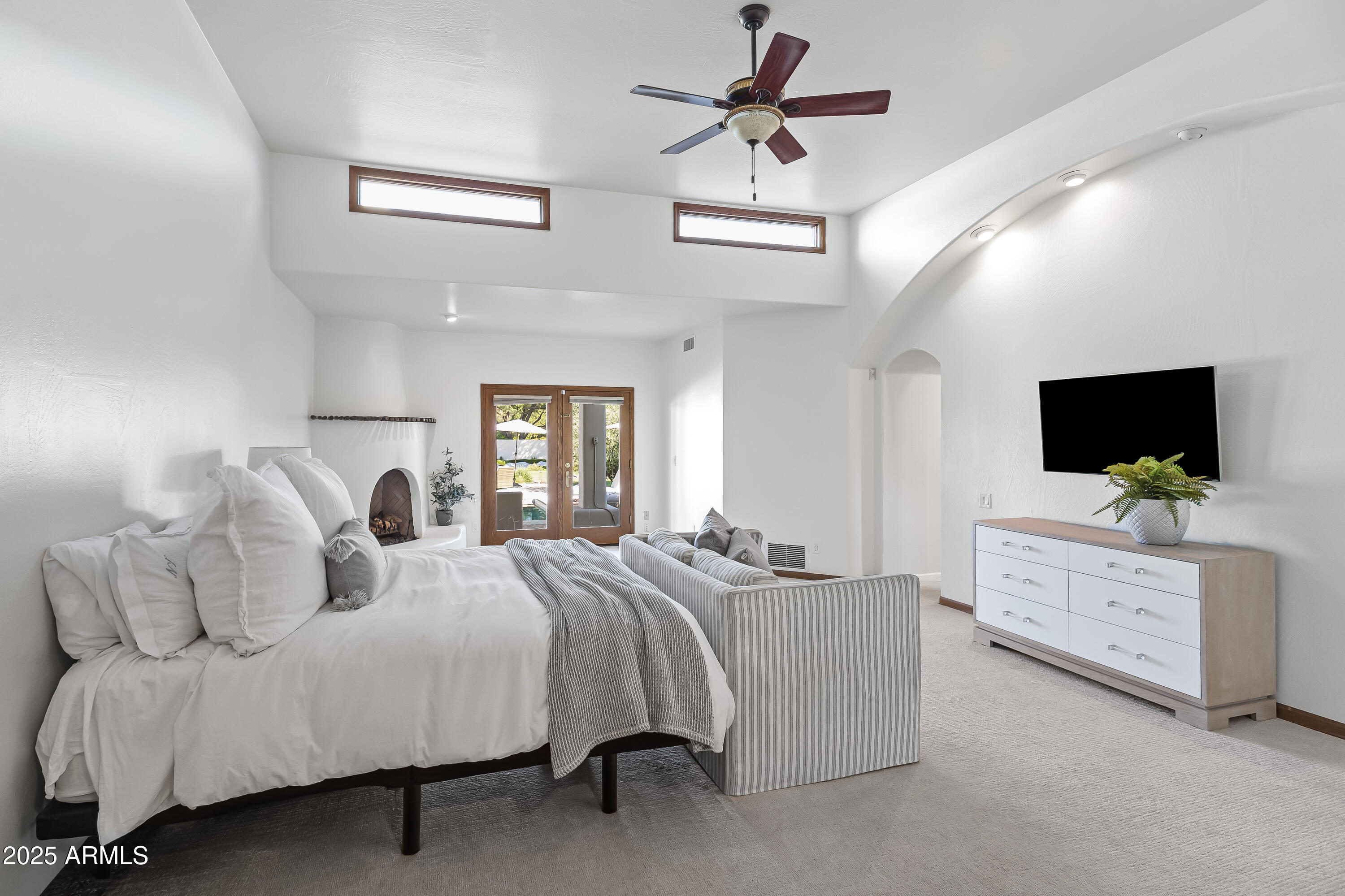 CAMELBACK COUNTRY ESTATES 6 - Residential