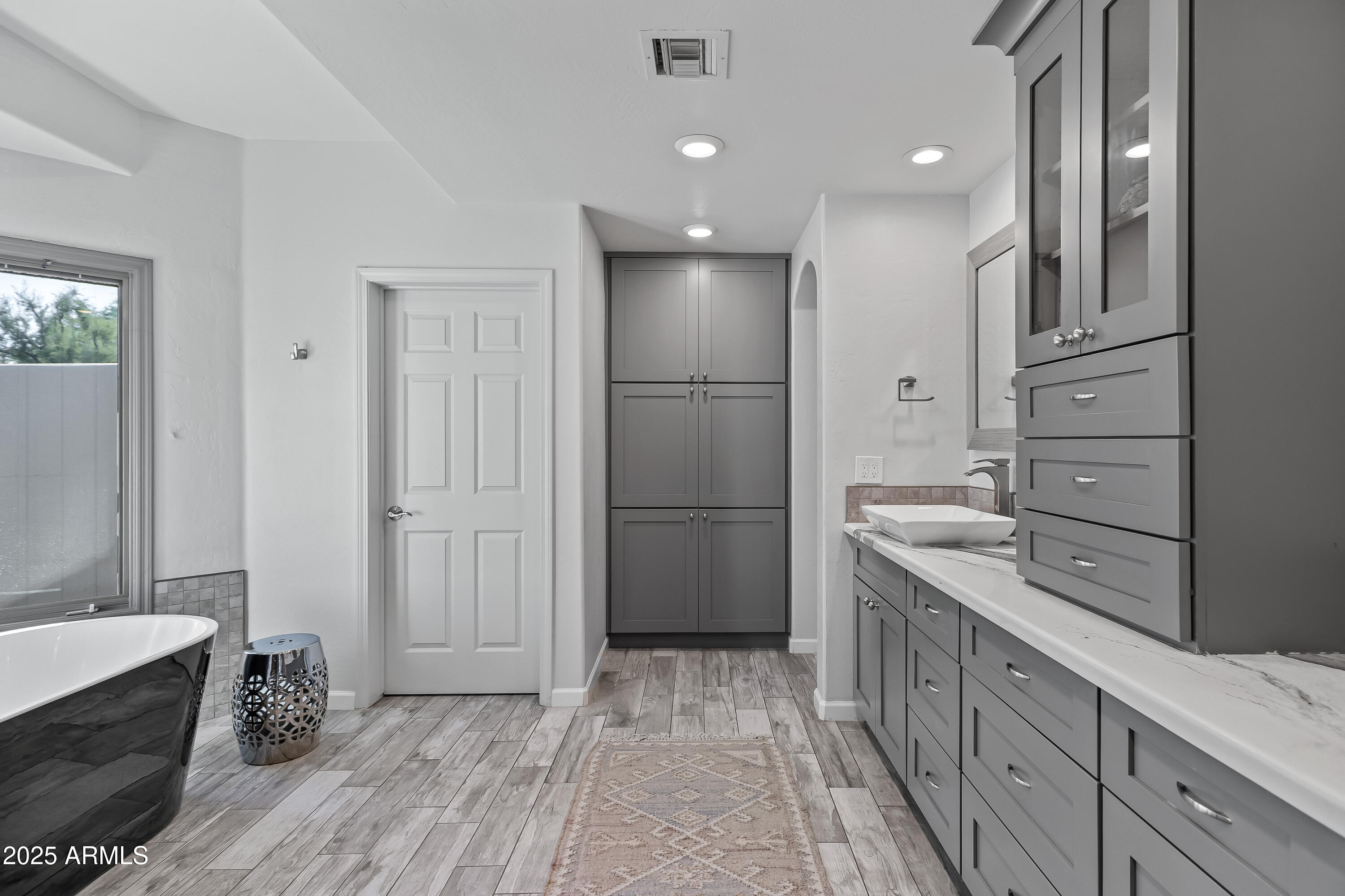 CAMELBACK COUNTRY ESTATES 6 - Residential
