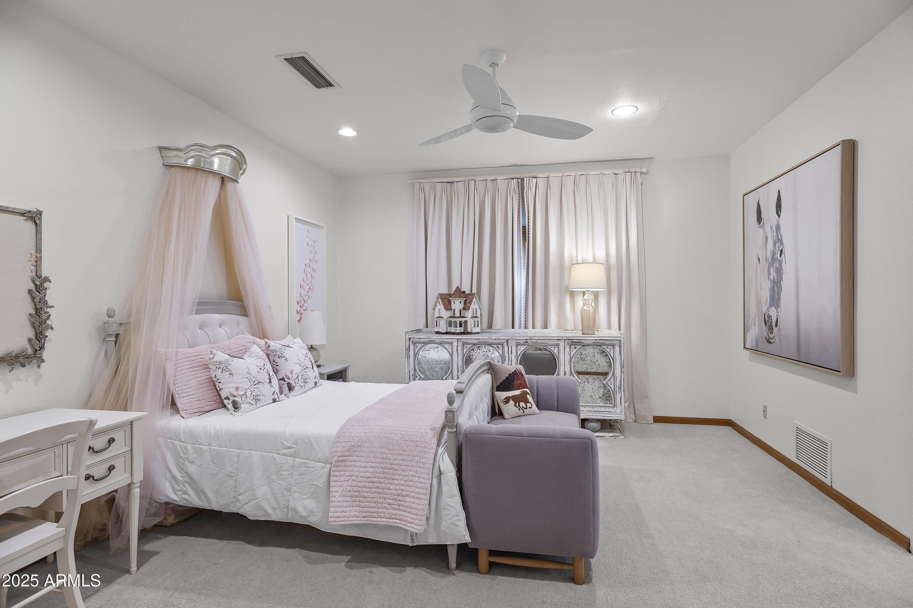 CAMELBACK COUNTRY ESTATES 6 - Residential