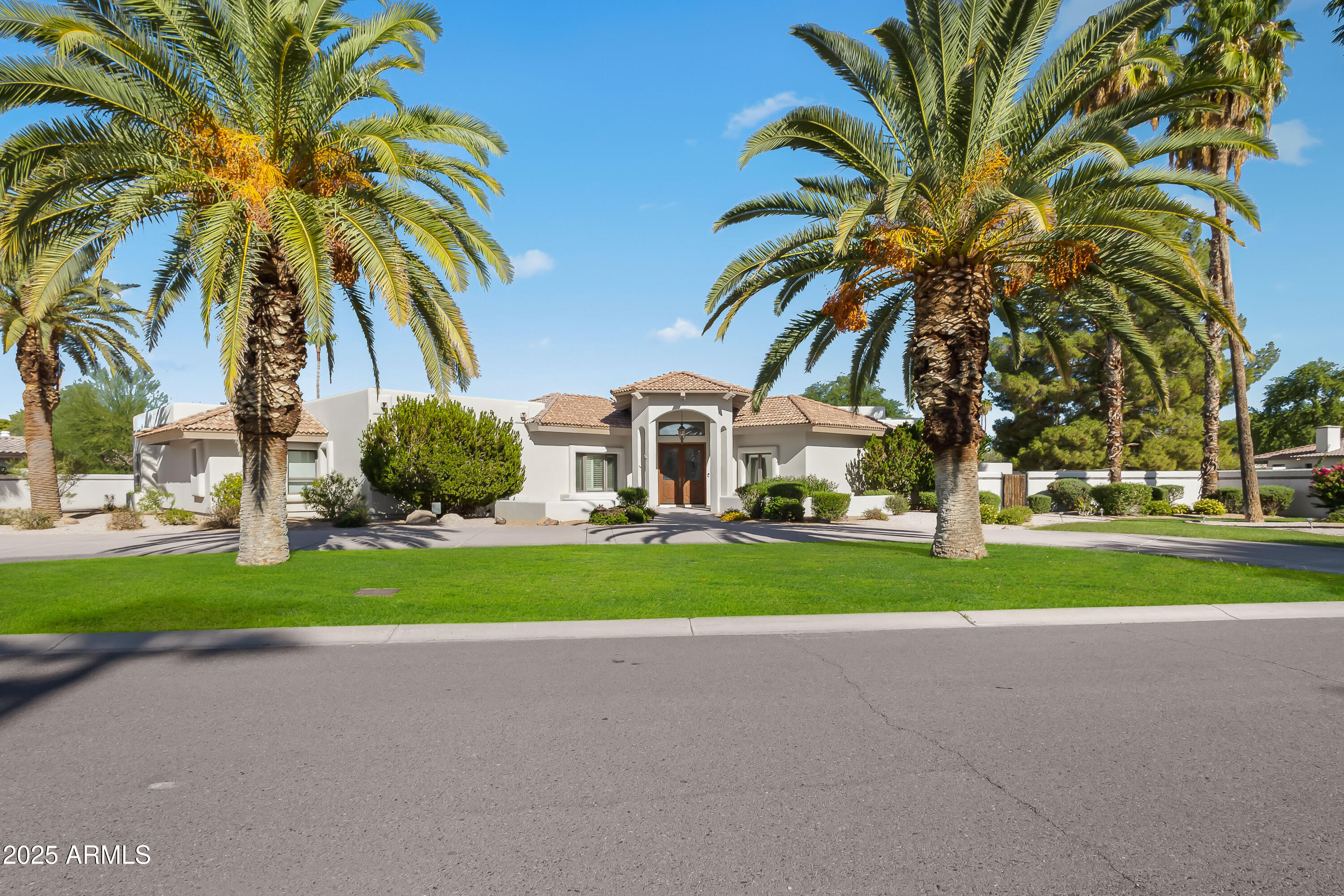 CAMELBACK COUNTRY ESTATES 6 - Residential