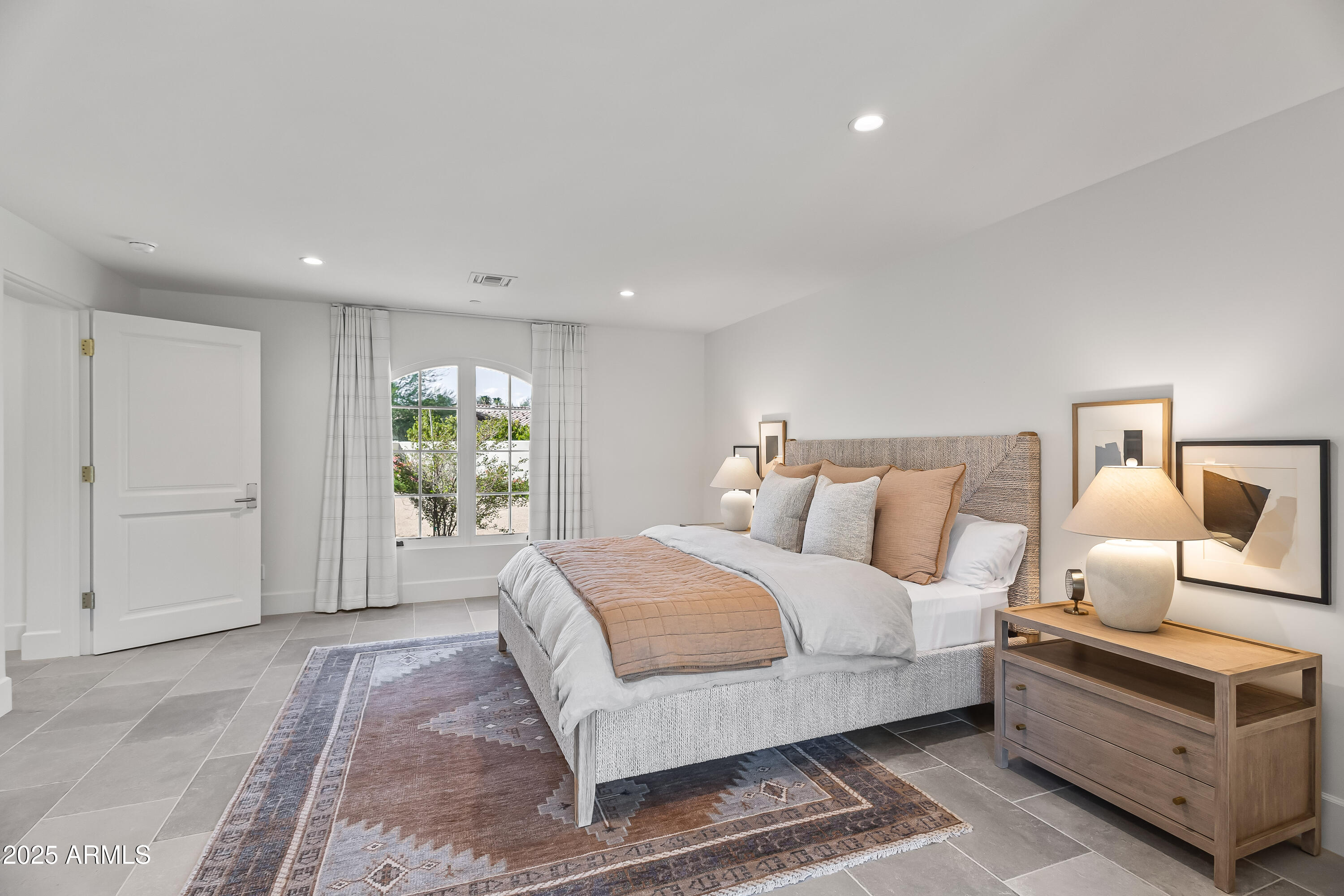 CAMELBACK COUNTRY ESTATES 6 - Residential