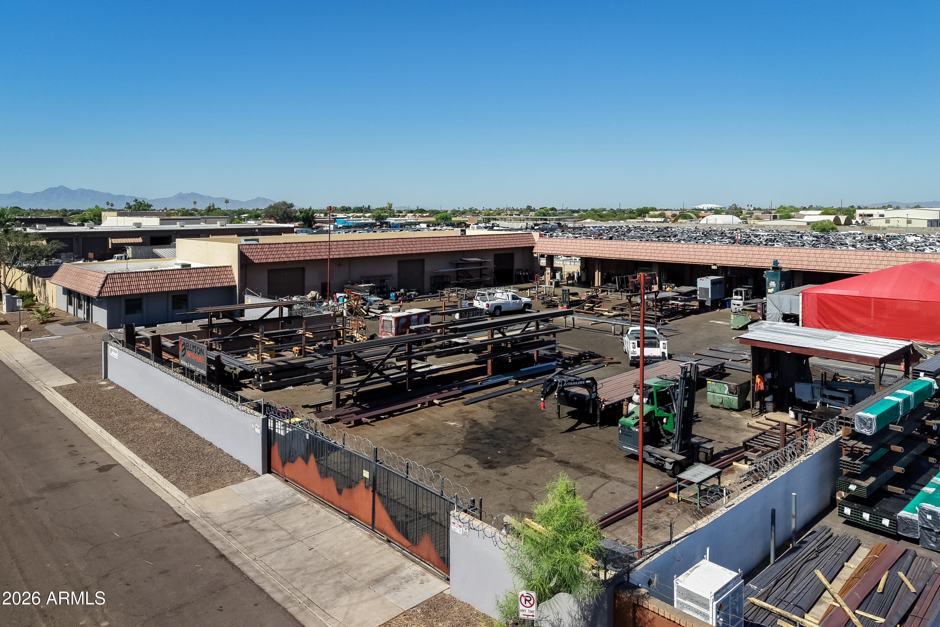 67TH AVE & NORTHERN INDUSTRIAL PARK - Commercial Sale