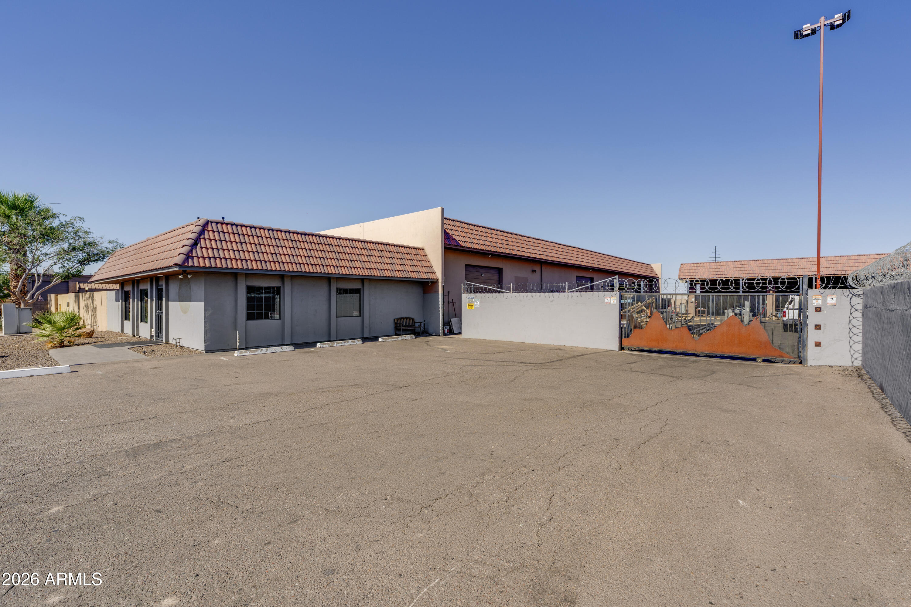 67TH AVE & NORTHERN INDUSTRIAL PARK - Commercial Sale