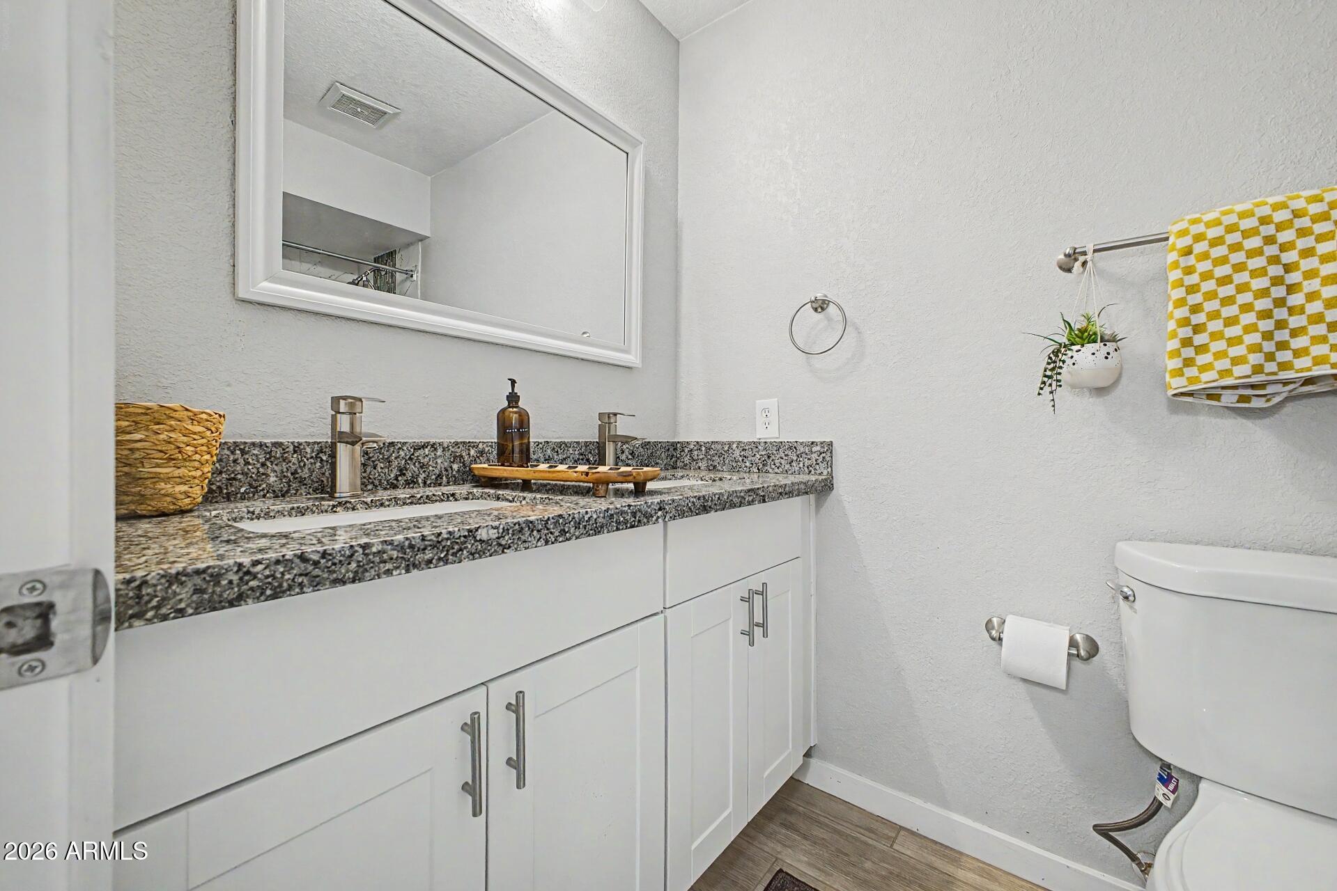WOODBRIAR 6 - Residential