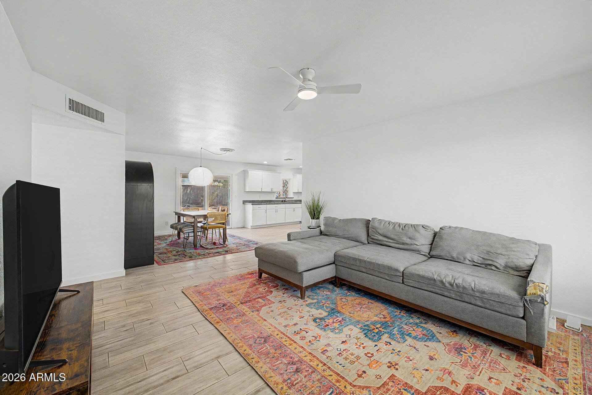 WOODBRIAR 6 - Residential