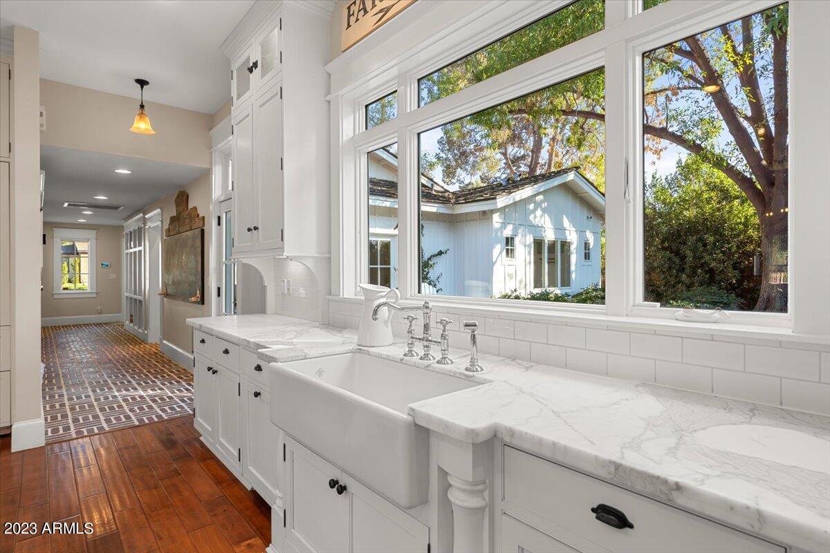 GROVE PARK ESTATES PLAT B - Residential