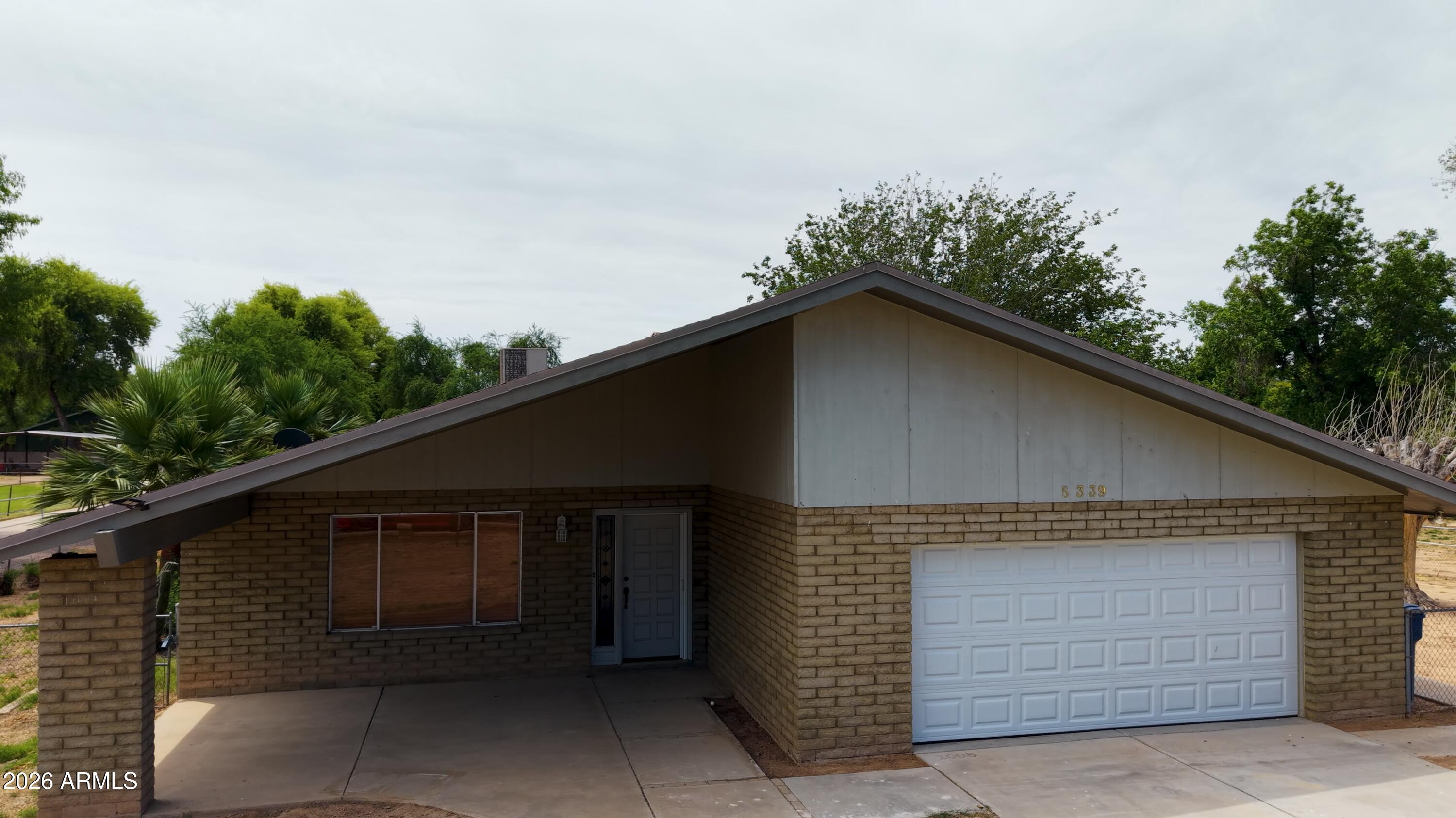 LAVEEN ESTATES 4 - Residential