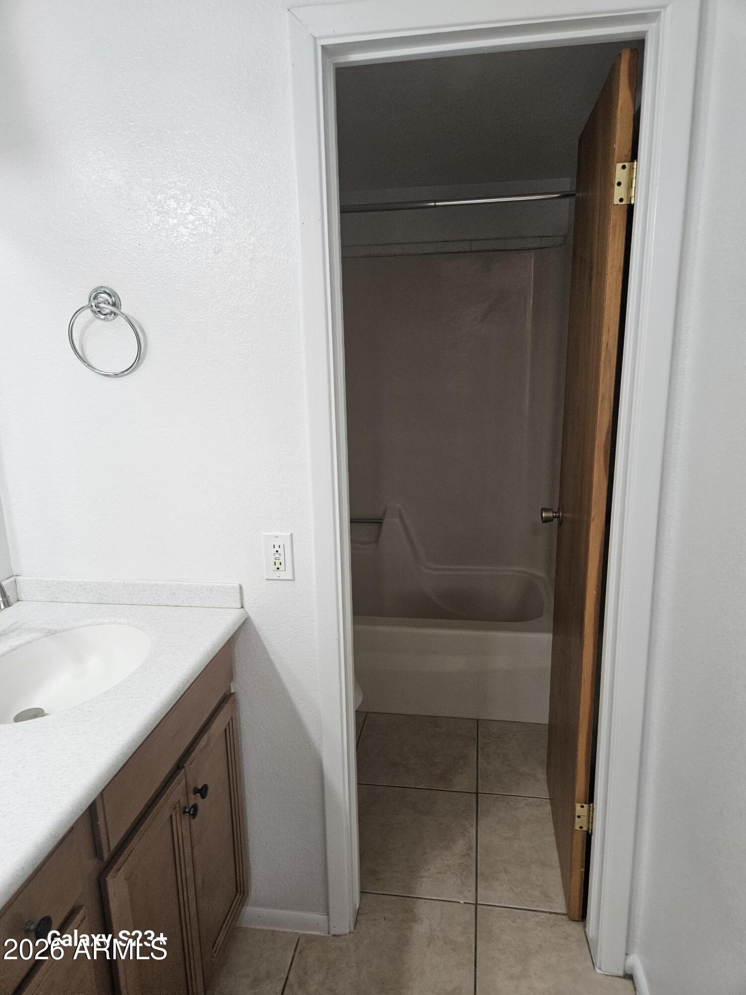 LAVEEN ESTATES 4 - Residential