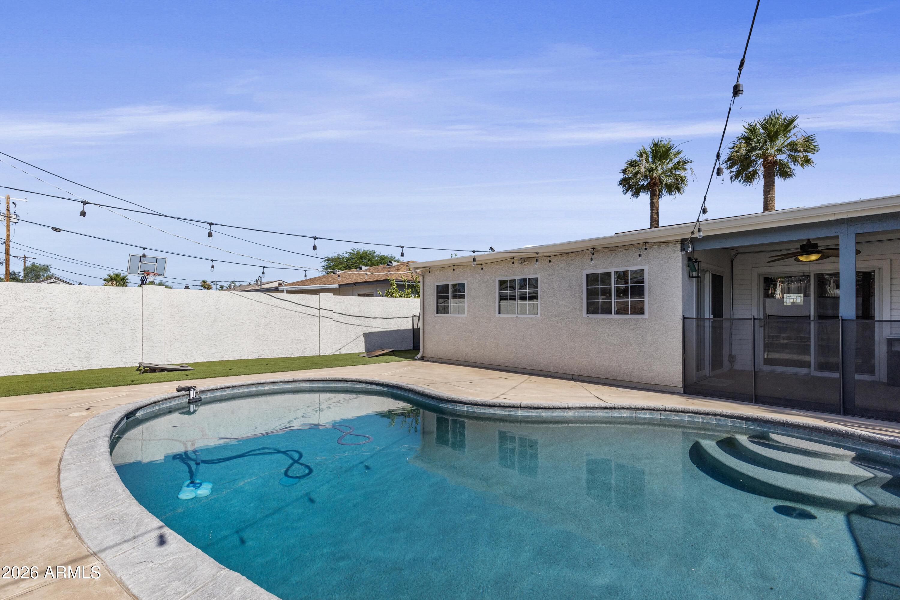 WESTERN VILLA 2 - Residential