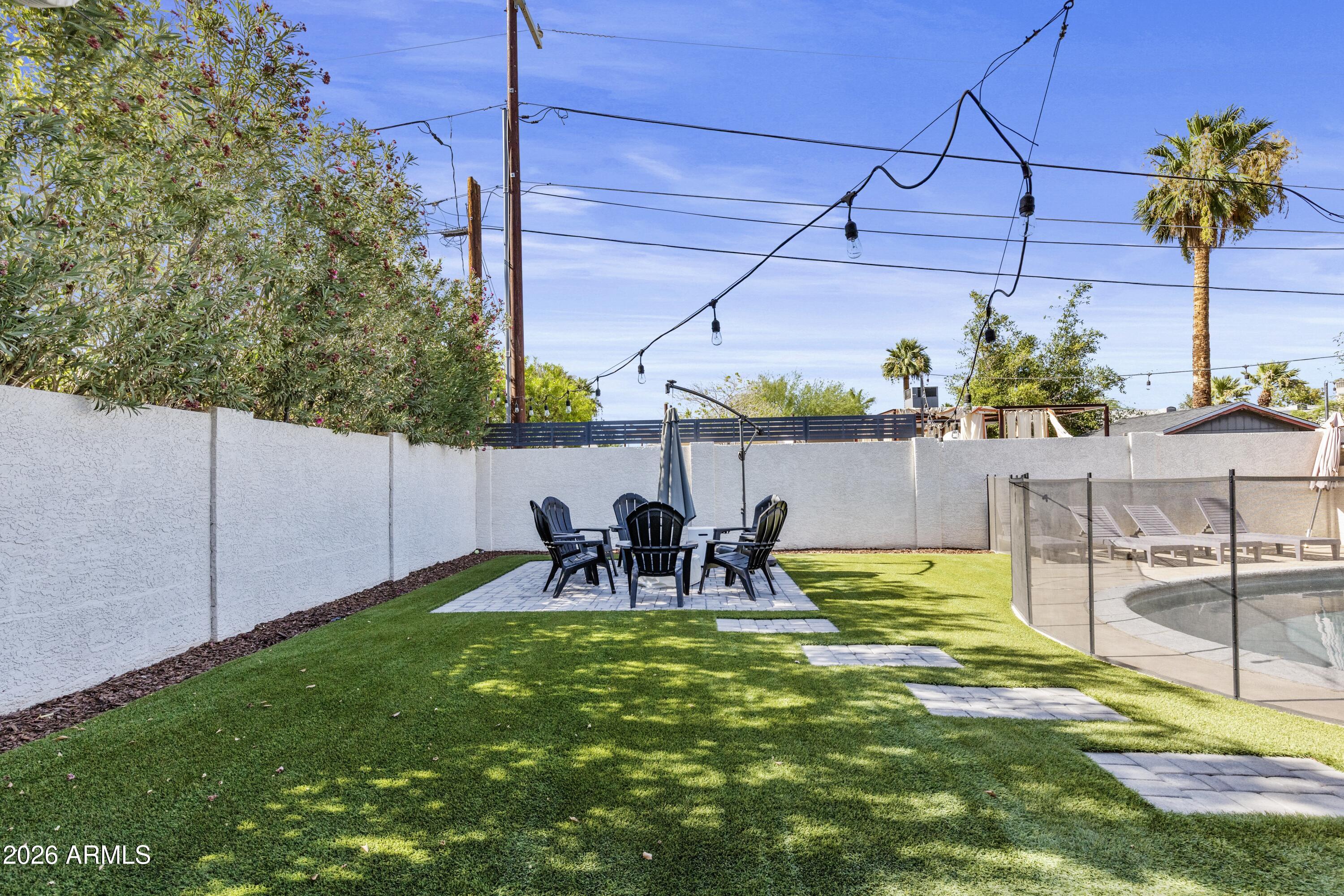 WESTERN VILLA 2 - Residential