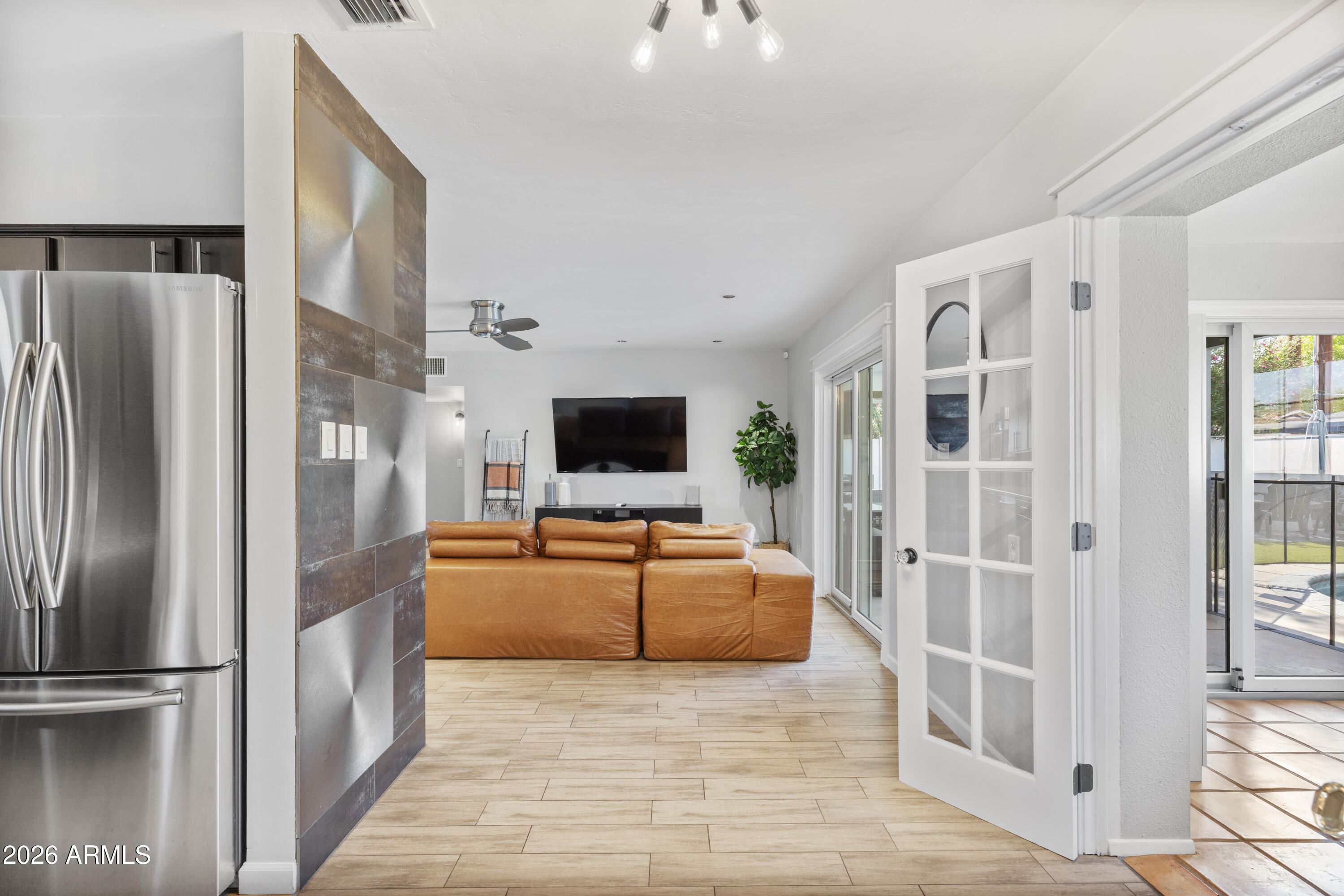 WESTERN VILLA 2 - Residential