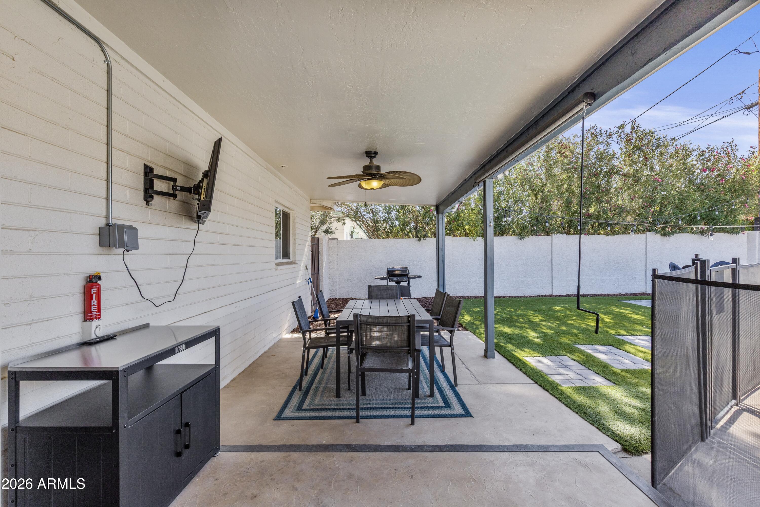 WESTERN VILLA 2 - Residential