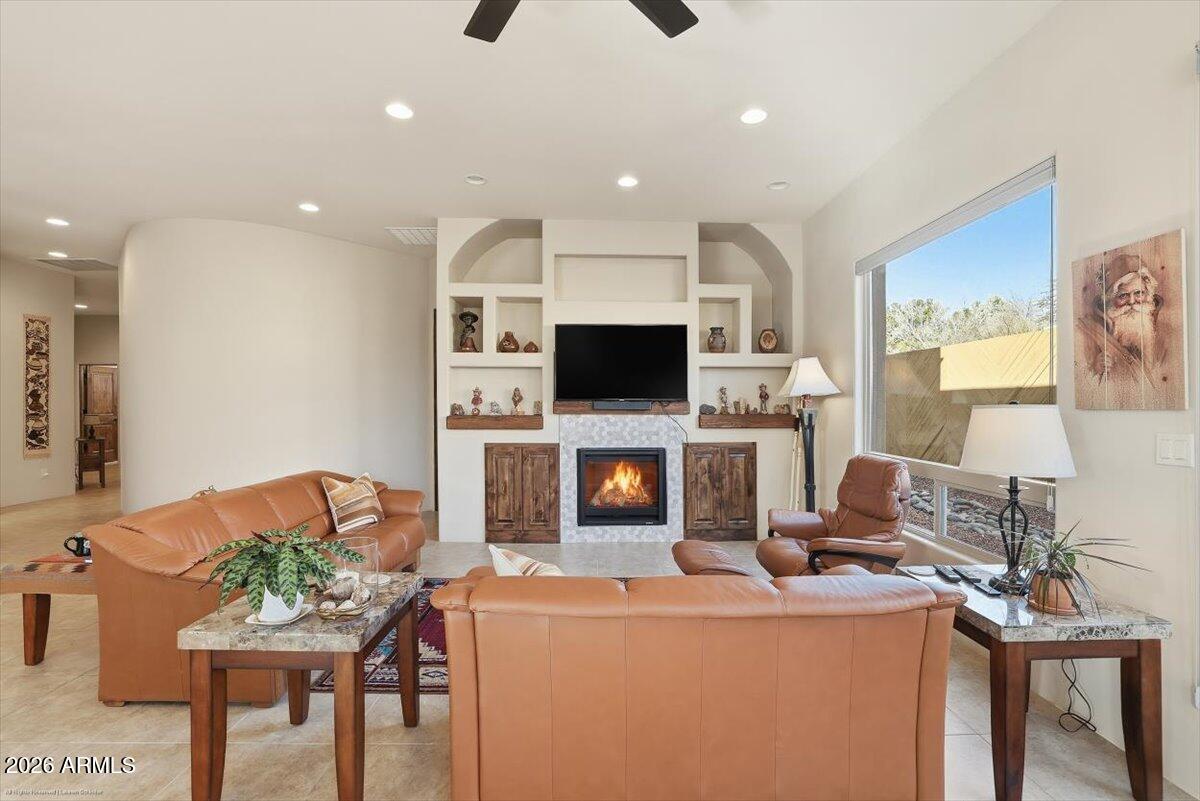OAK CREEK COUNTRY CLUB WEST - Residential