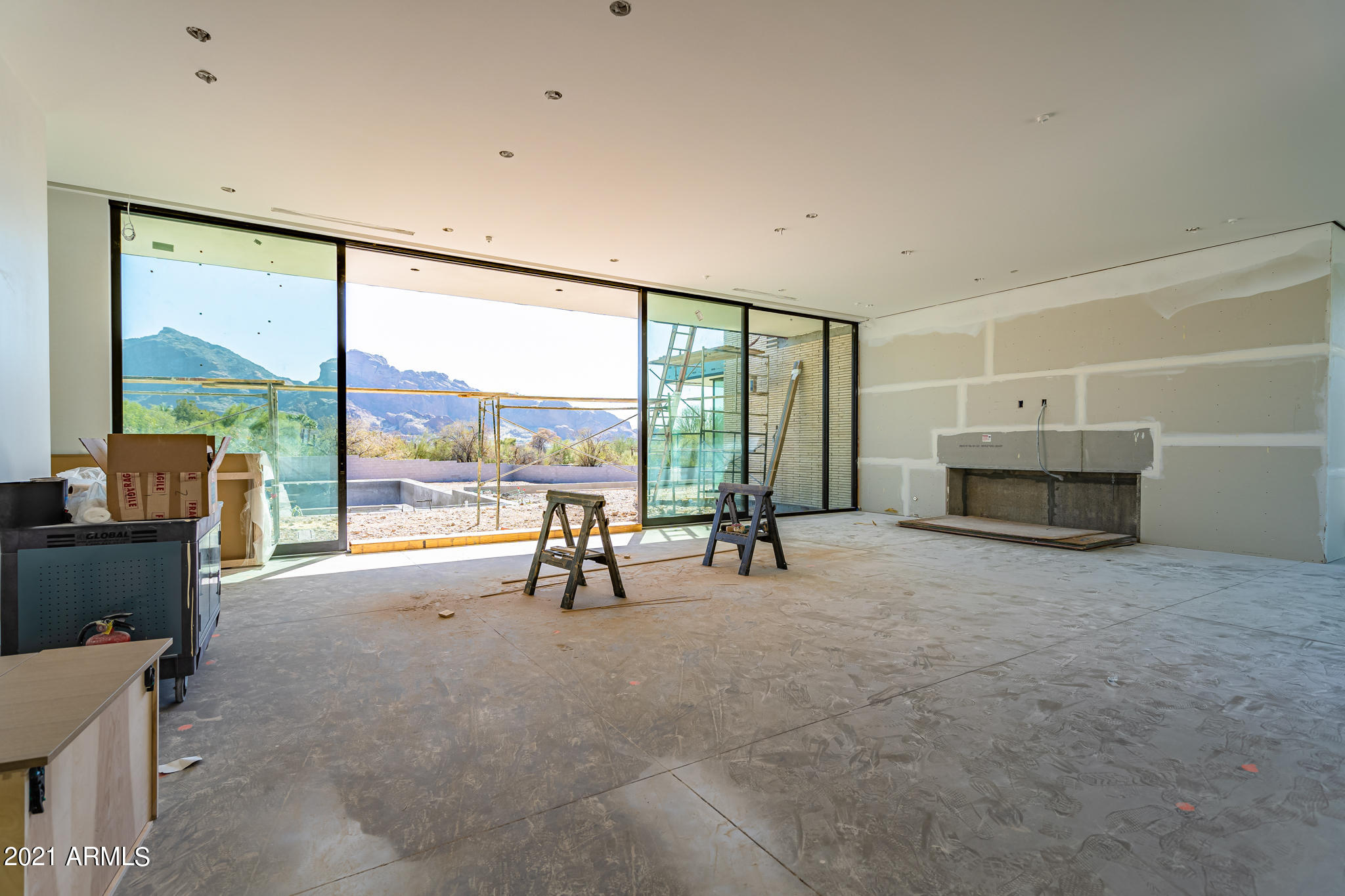 PARADISE HILLS 4 - Residential