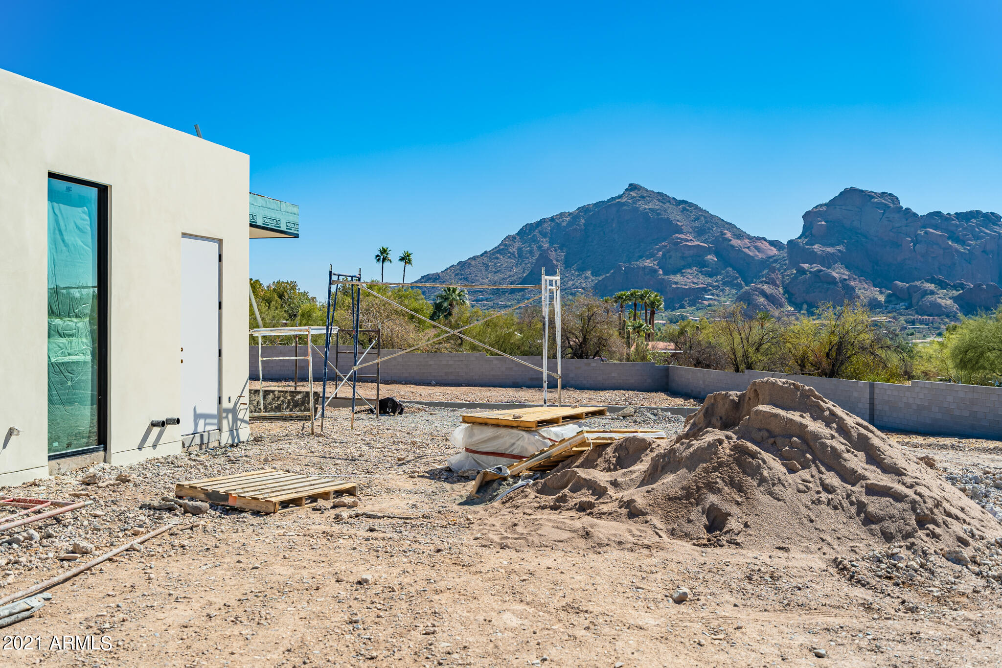 PARADISE HILLS 4 - Residential