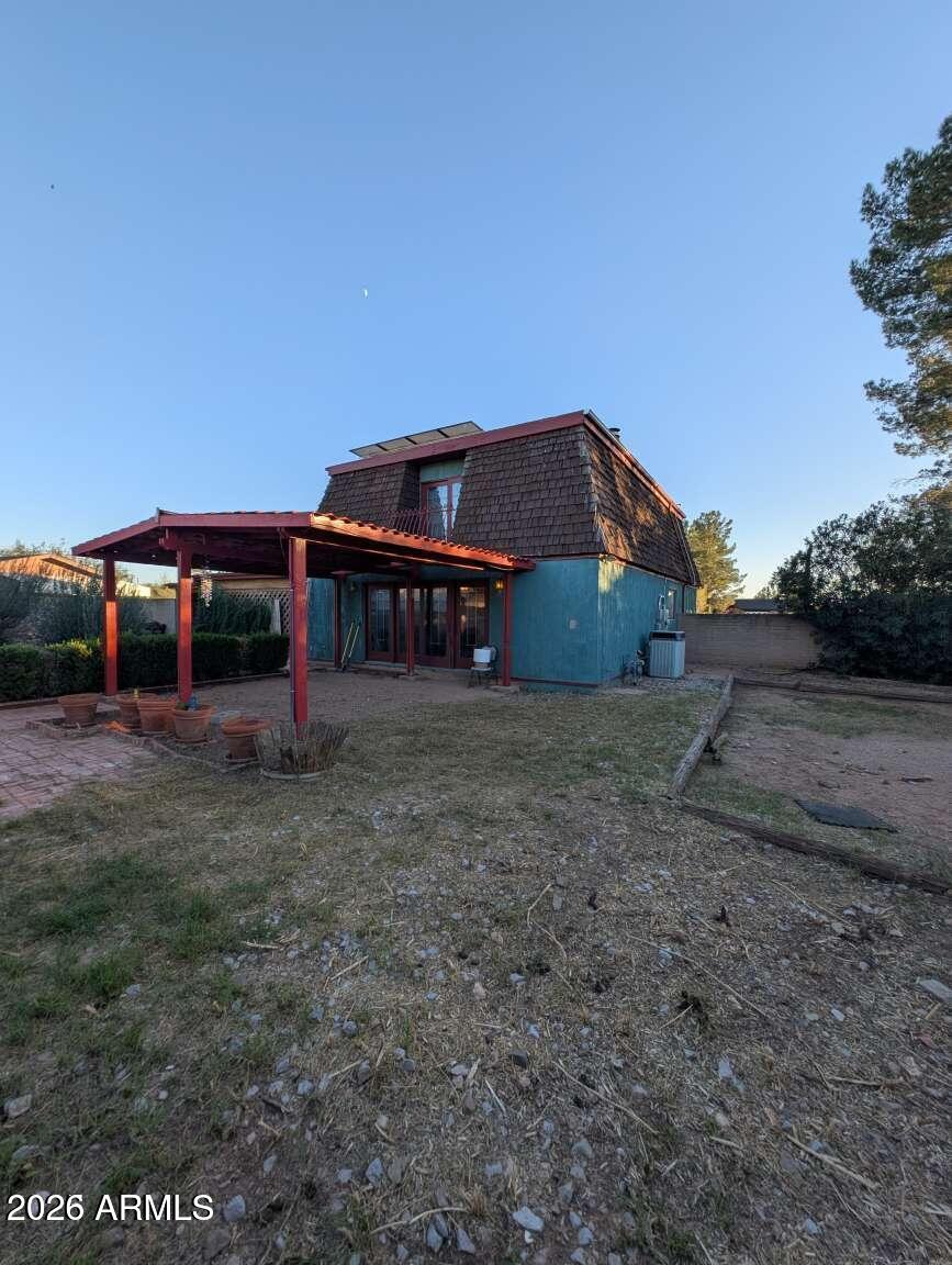 FOOTHILLS - Residential