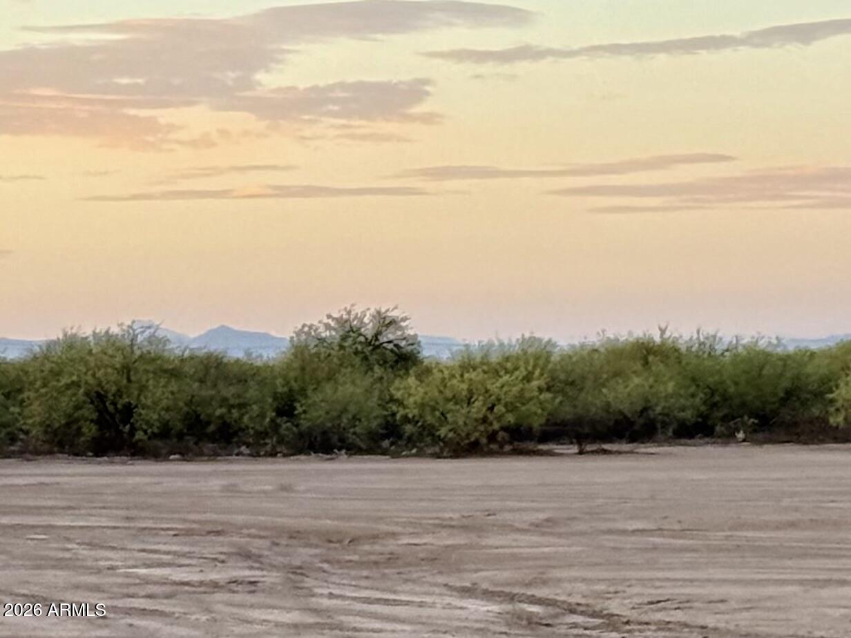 TOLTEC/ARIZONA VALLEY UNIT FIFTEEN - Land