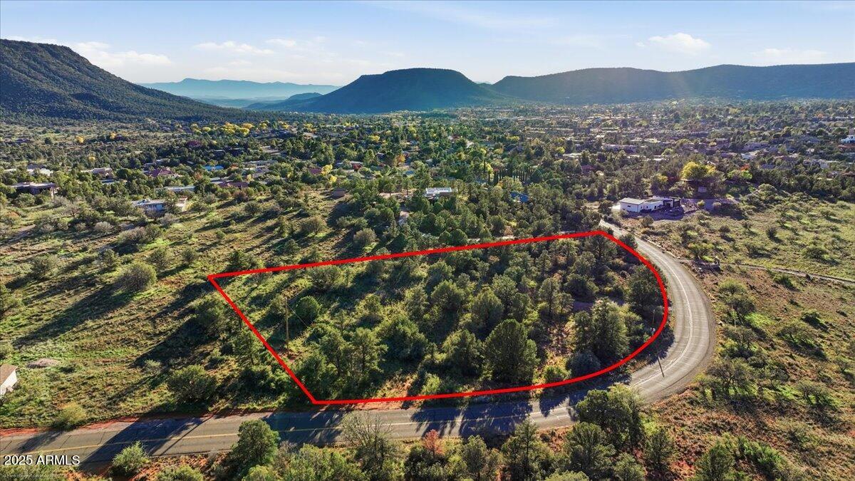 Under 5 Acres - Land