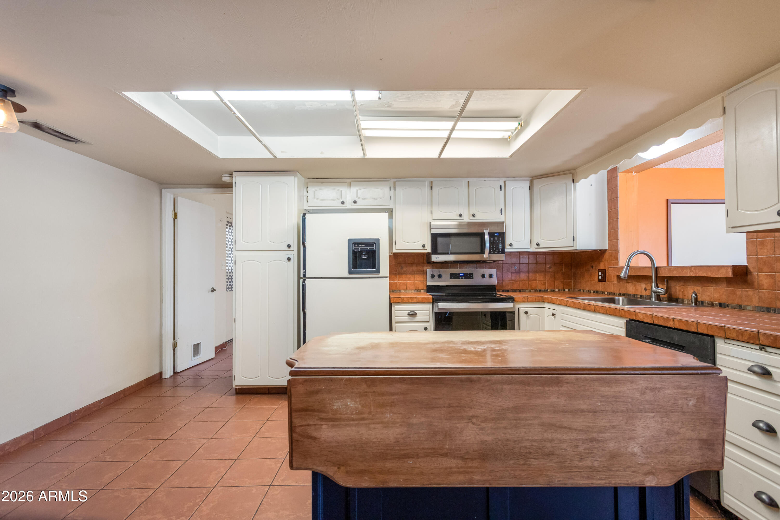 VILLAGE MEADOWS RANCH ESTATES 3 - Residential