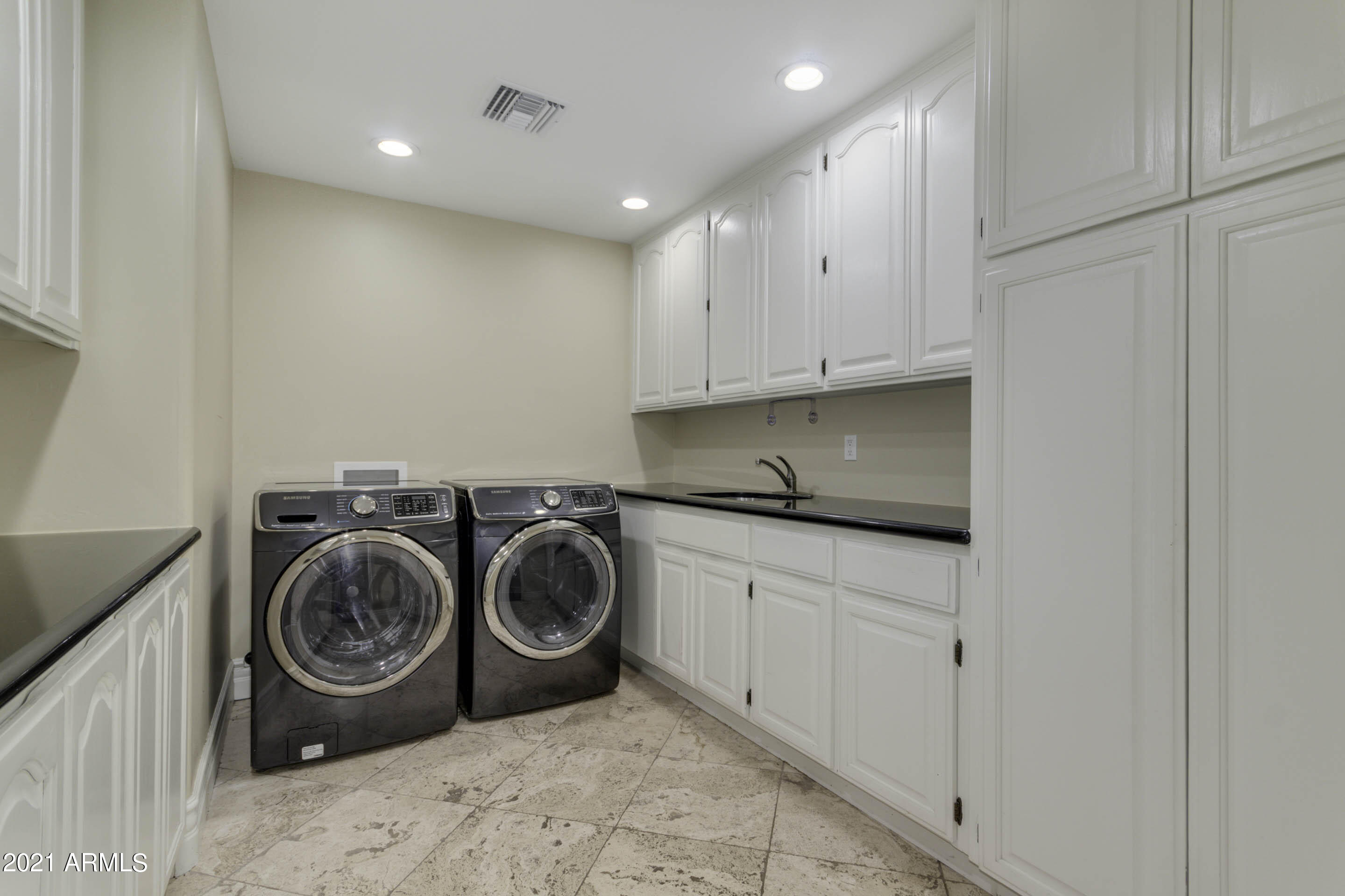 CAMELBACK COUNTRY ESTATES UNIT 1 LOTS 1 THRU 23 25 - Residential