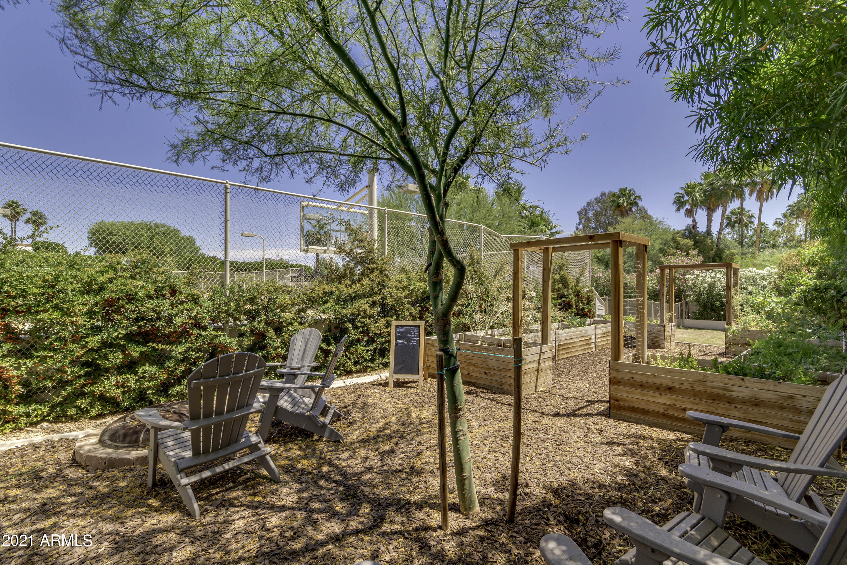 CAMELBACK COUNTRY ESTATES UNIT 1 LOTS 1 THRU 23 25 - Residential
