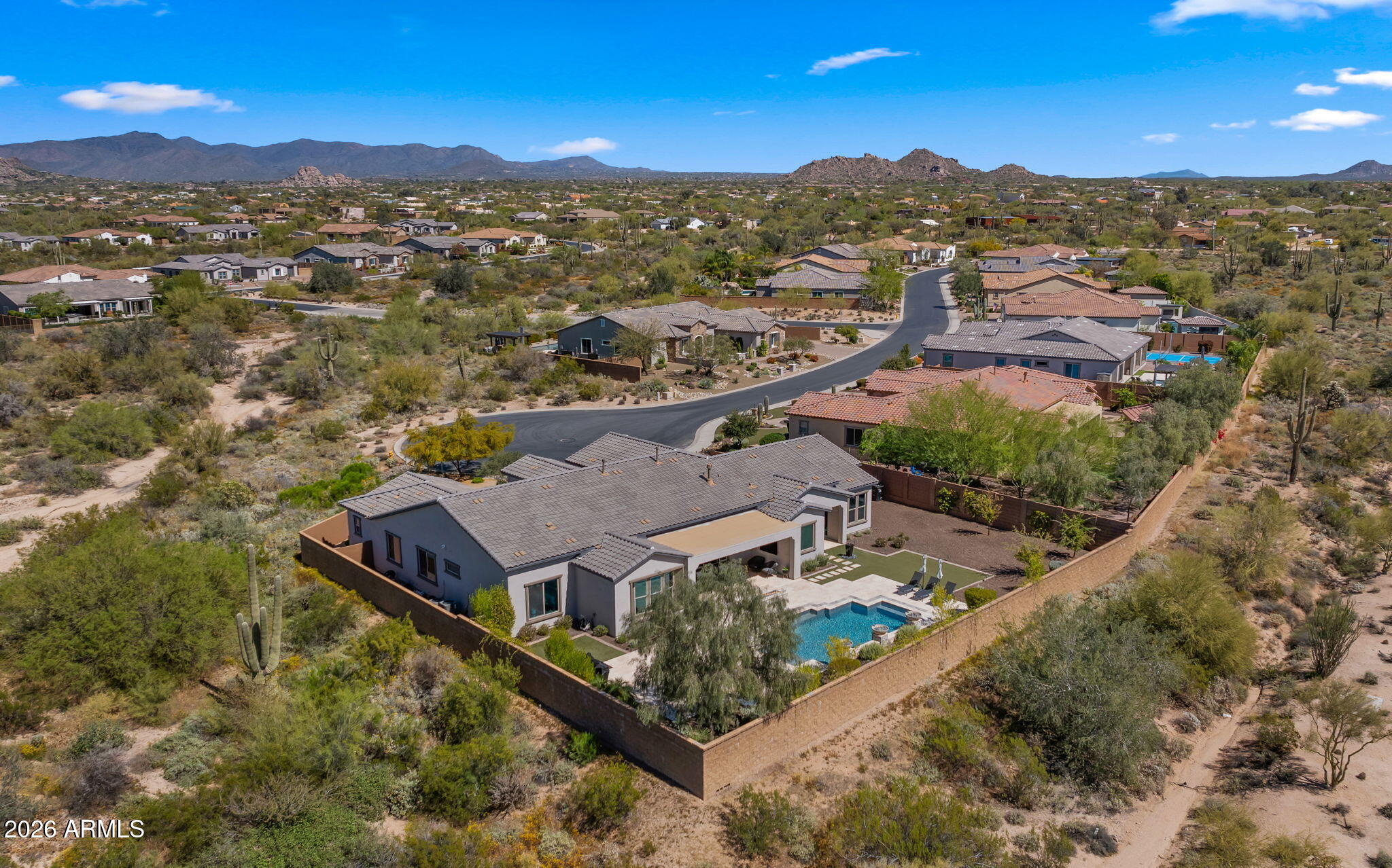 LONE MOUNTAIN - Residential