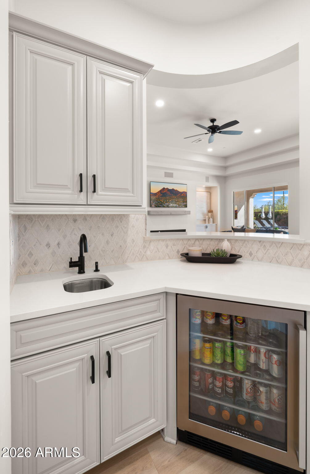 LONE MOUNTAIN - Residential
