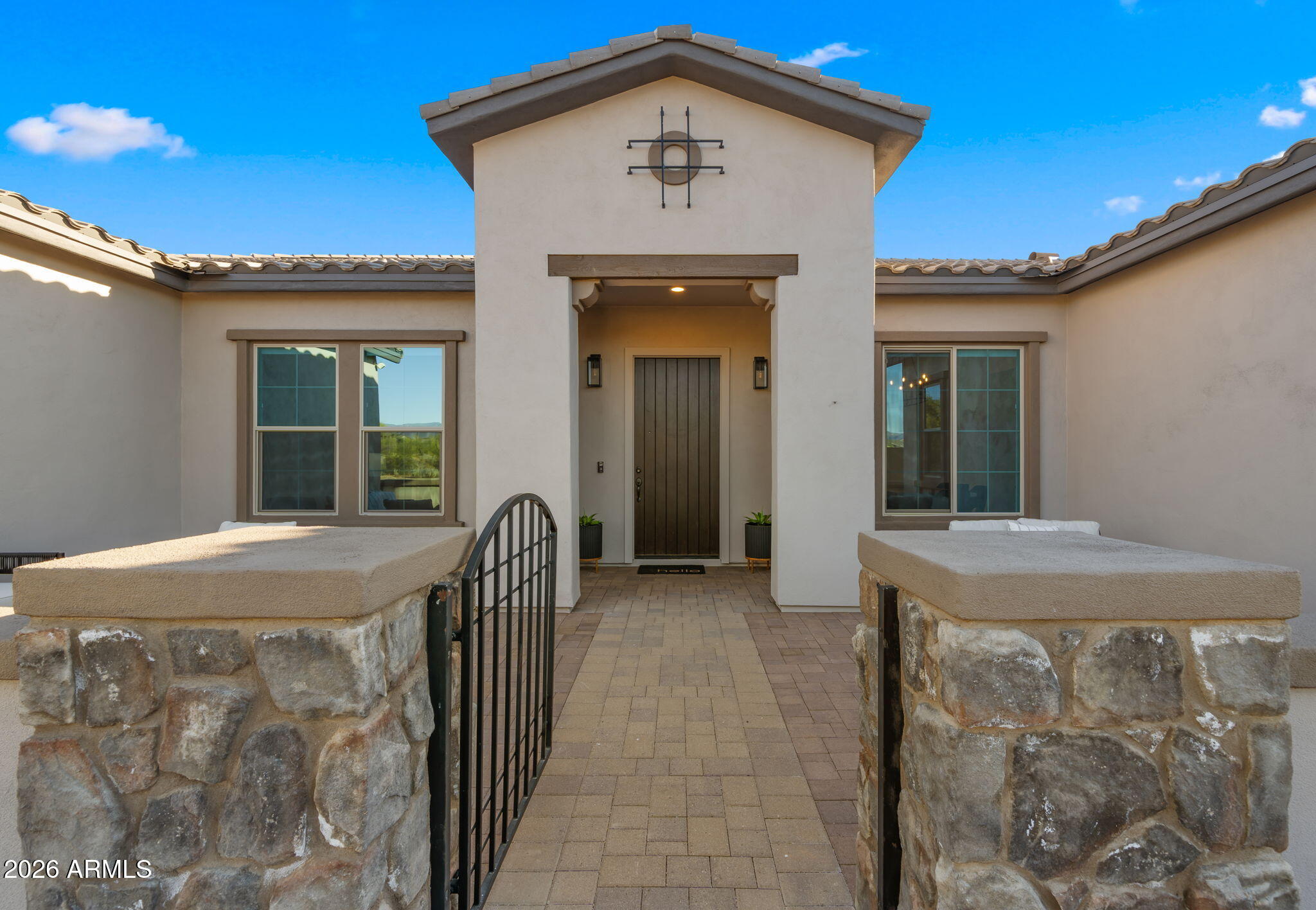 LONE MOUNTAIN - Residential