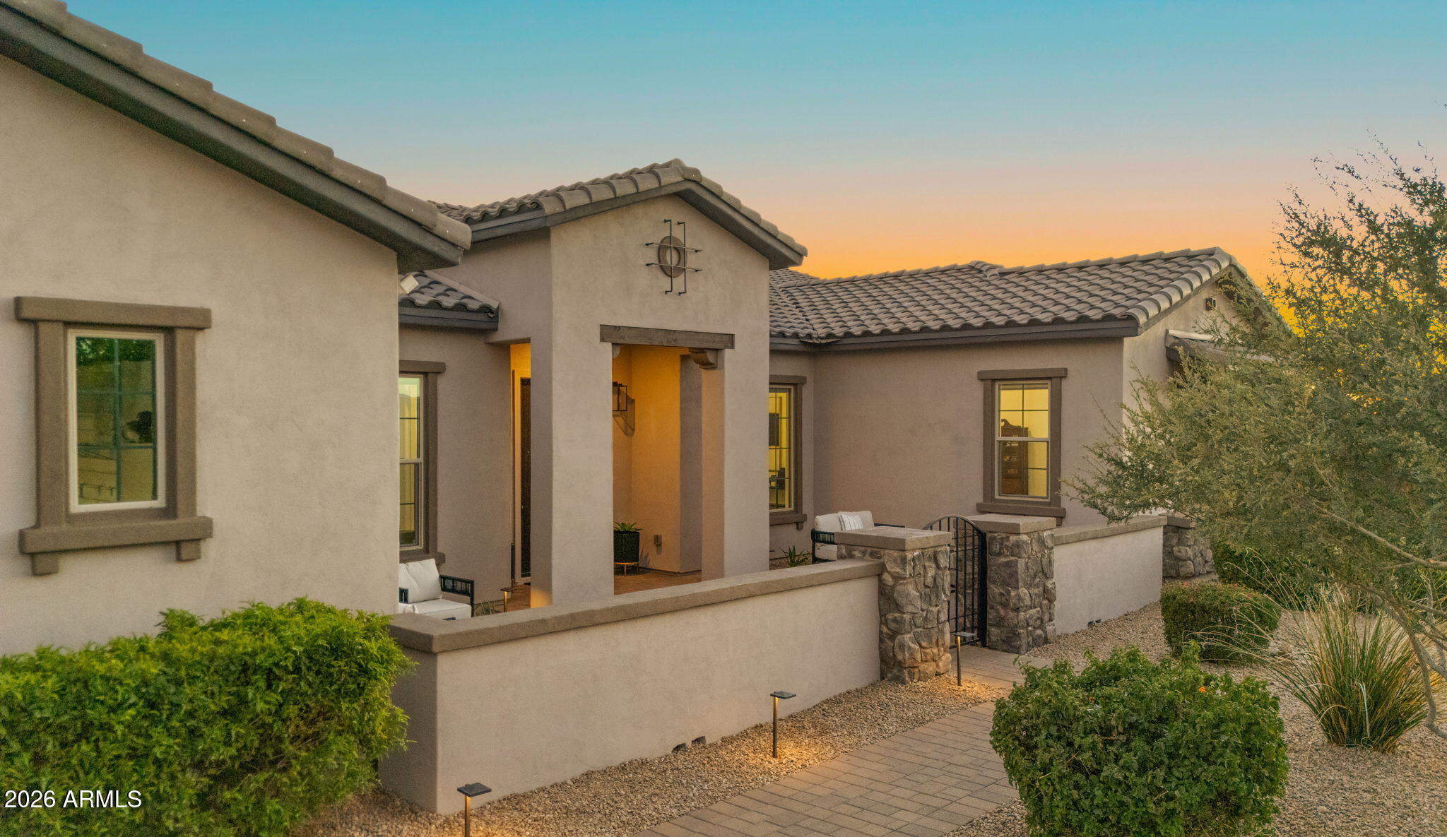 LONE MOUNTAIN - Residential